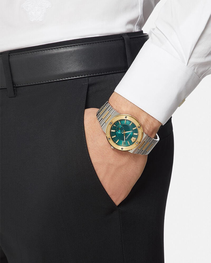 Buy Versace Men Greca Logo-Vi Round Green Watch vevi00420 at