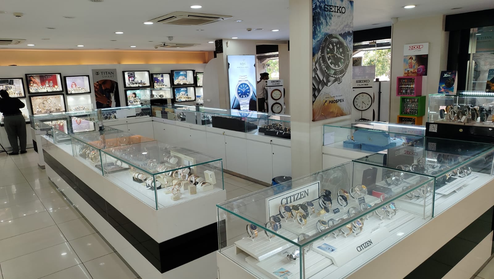 Store Image