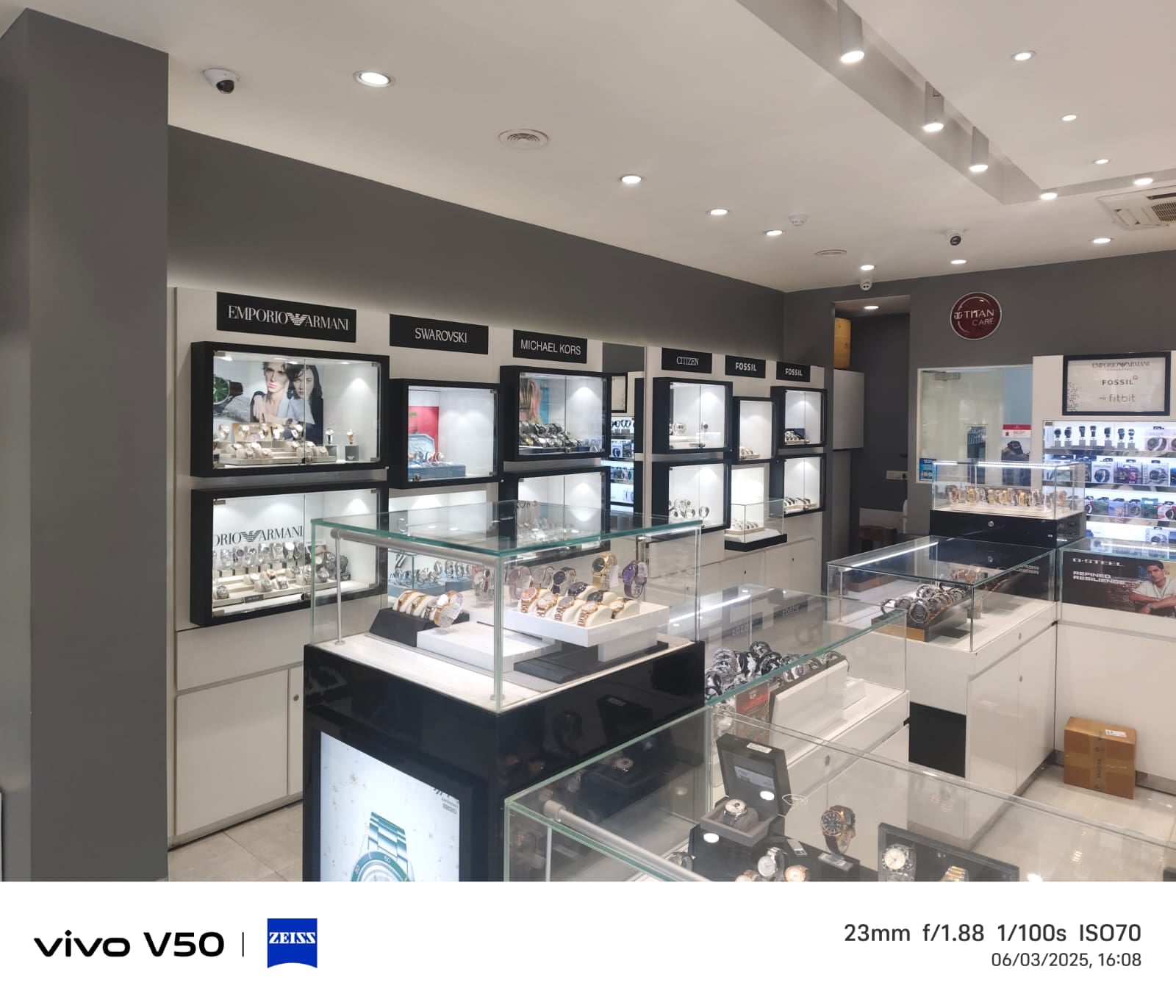 Store Image