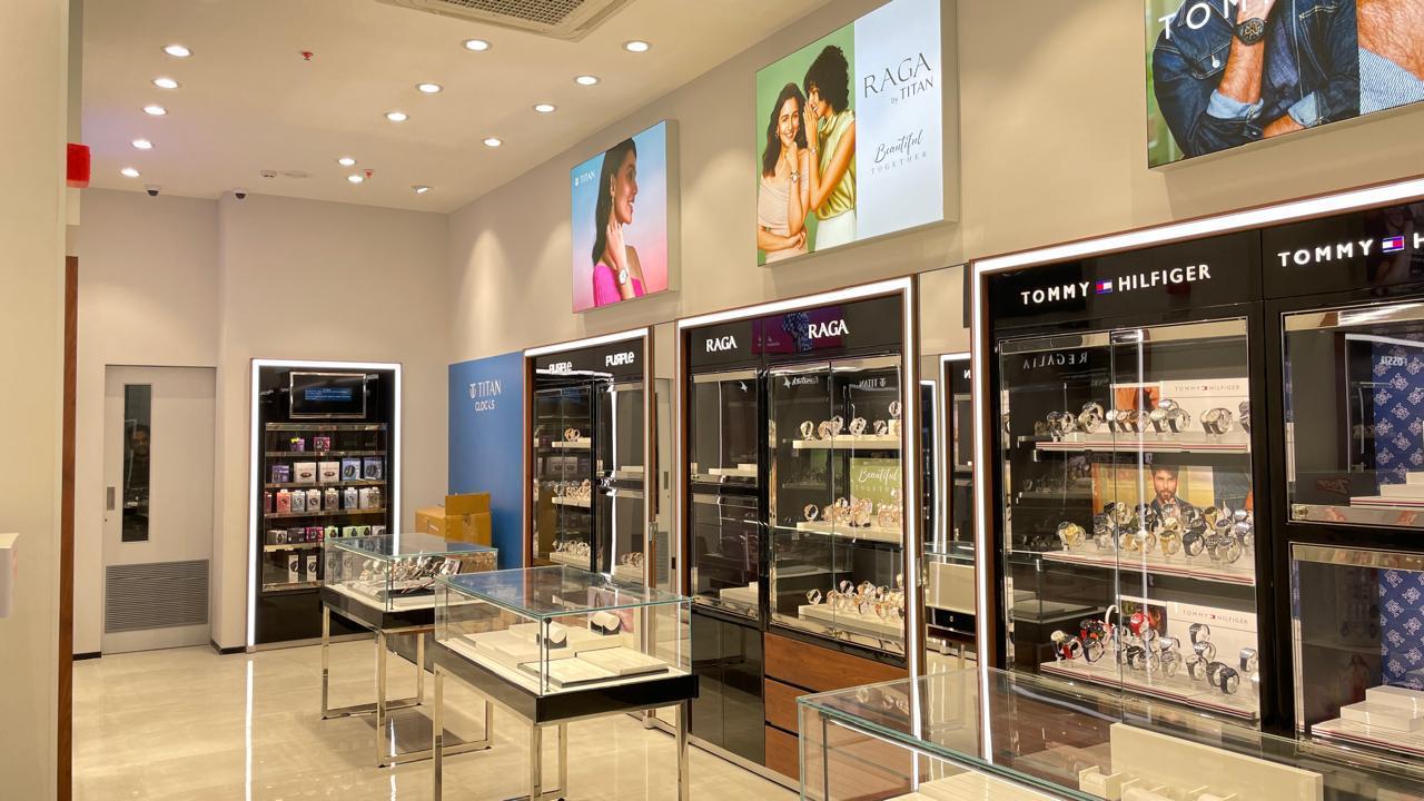 Store Image