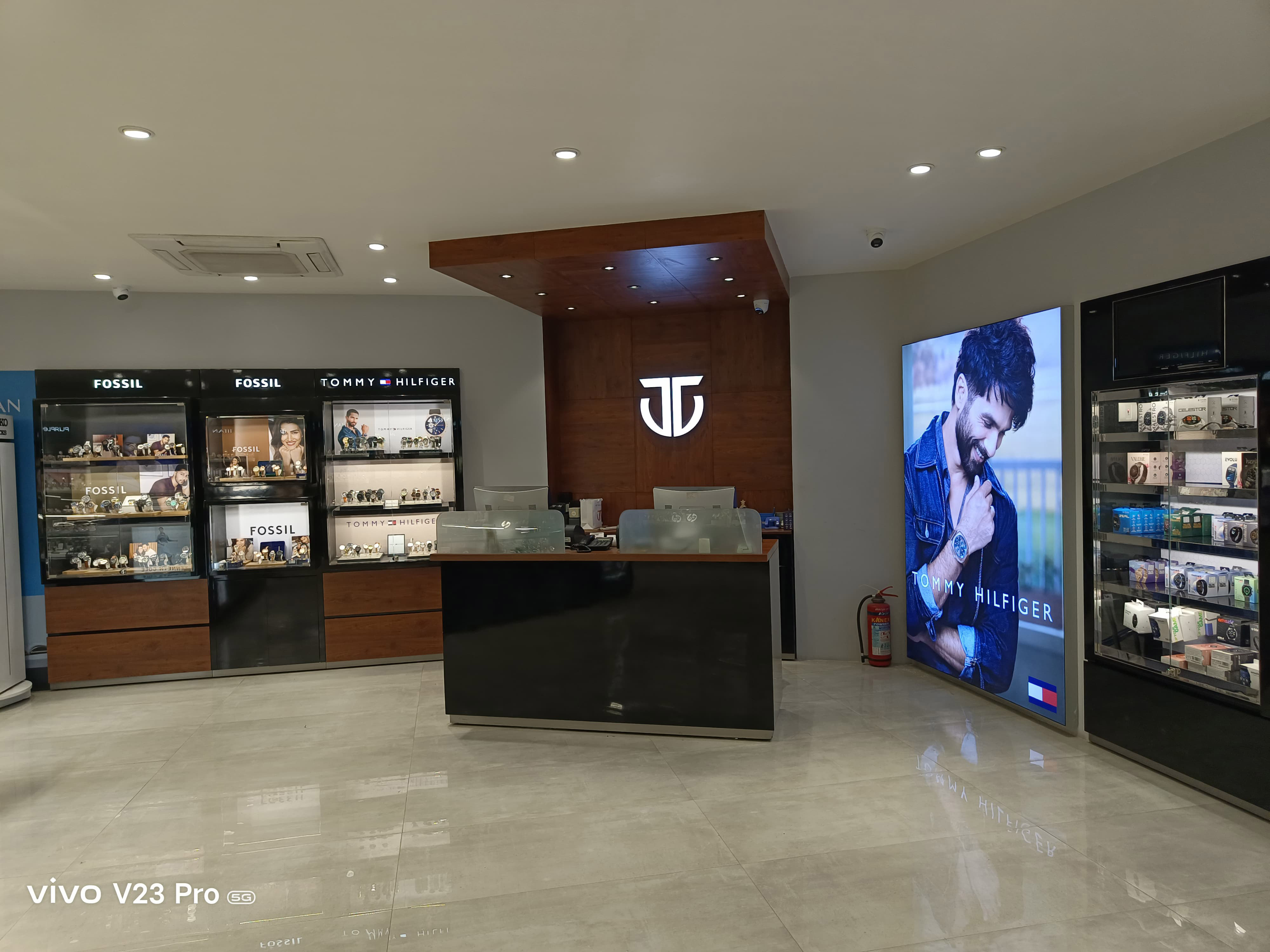 Store Image