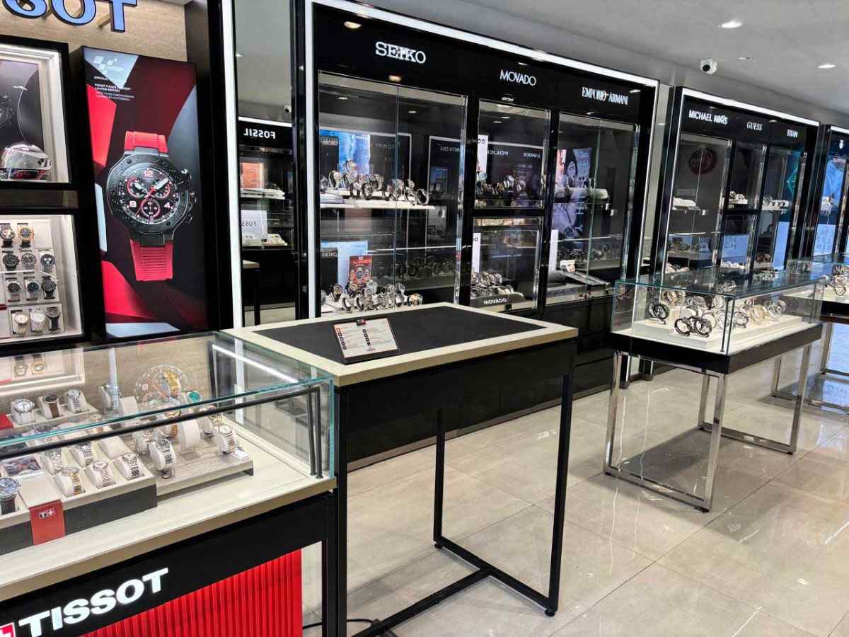 Store Image