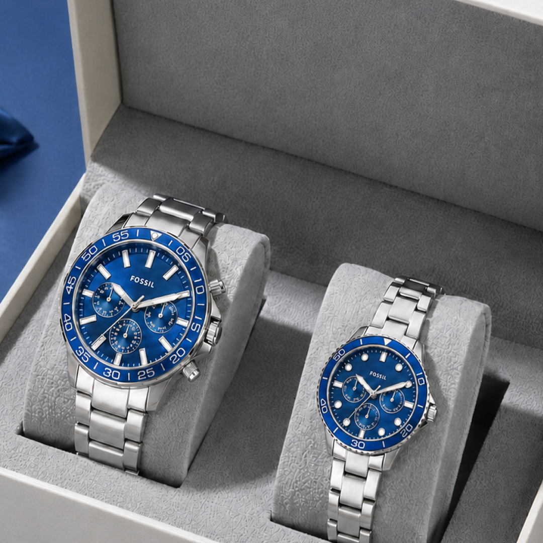 Love in Sync: Couple Watches That Keep You on the Same Time