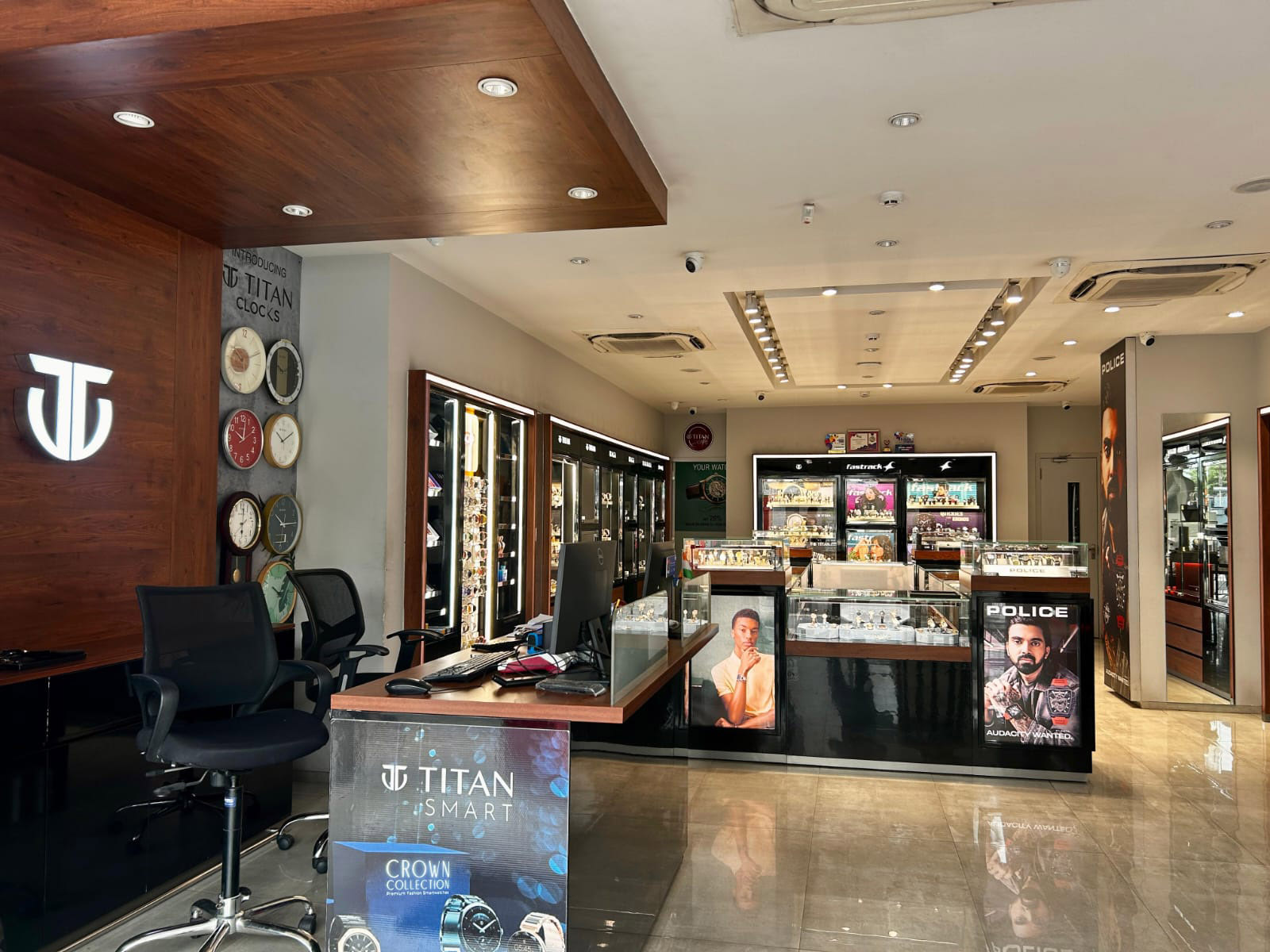 Store Image