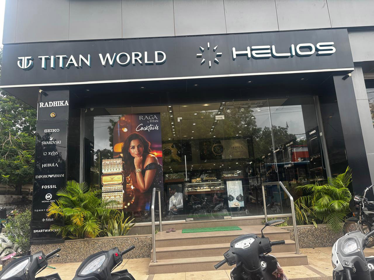 store-detail-hero-banner