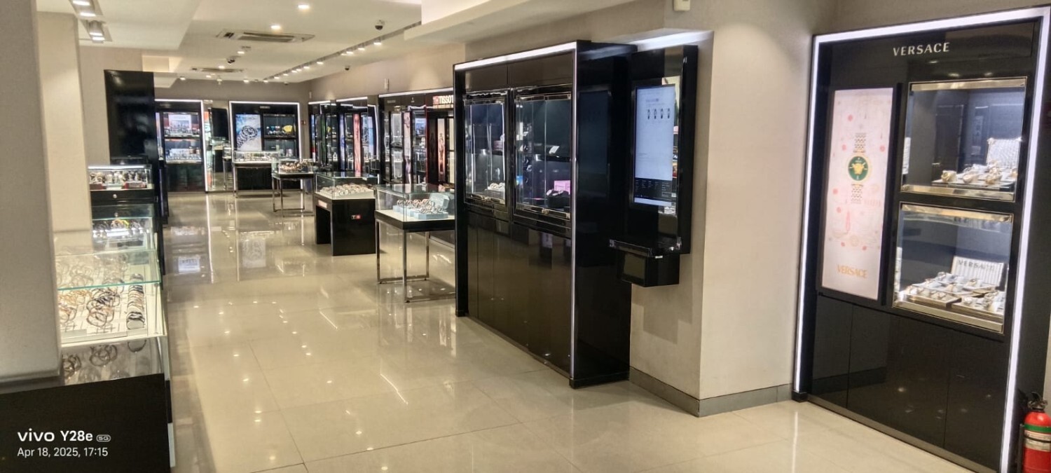 Store Image