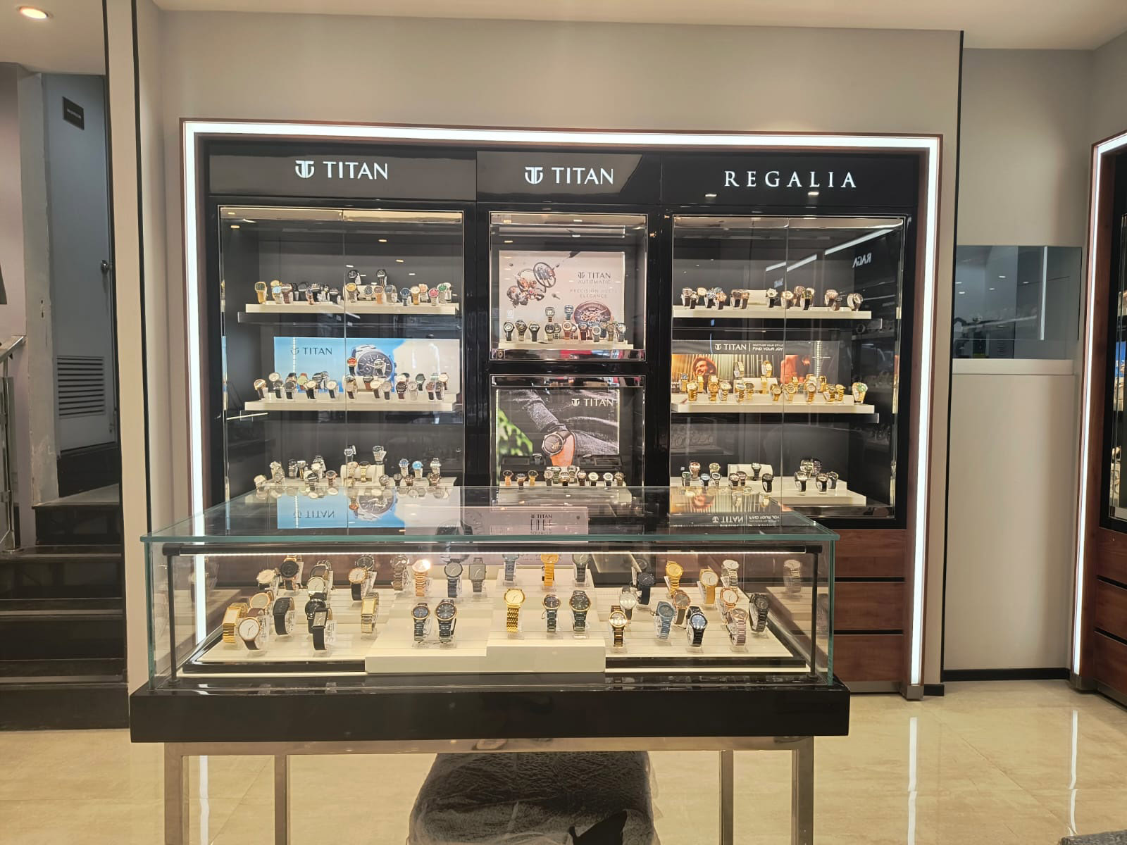 Store Image