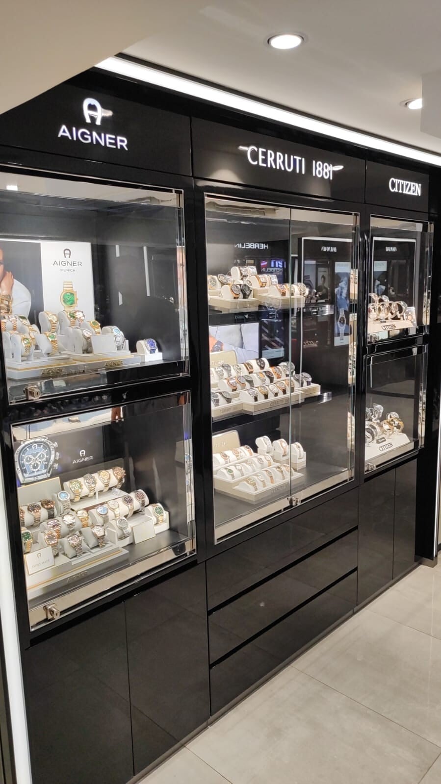 Store Image