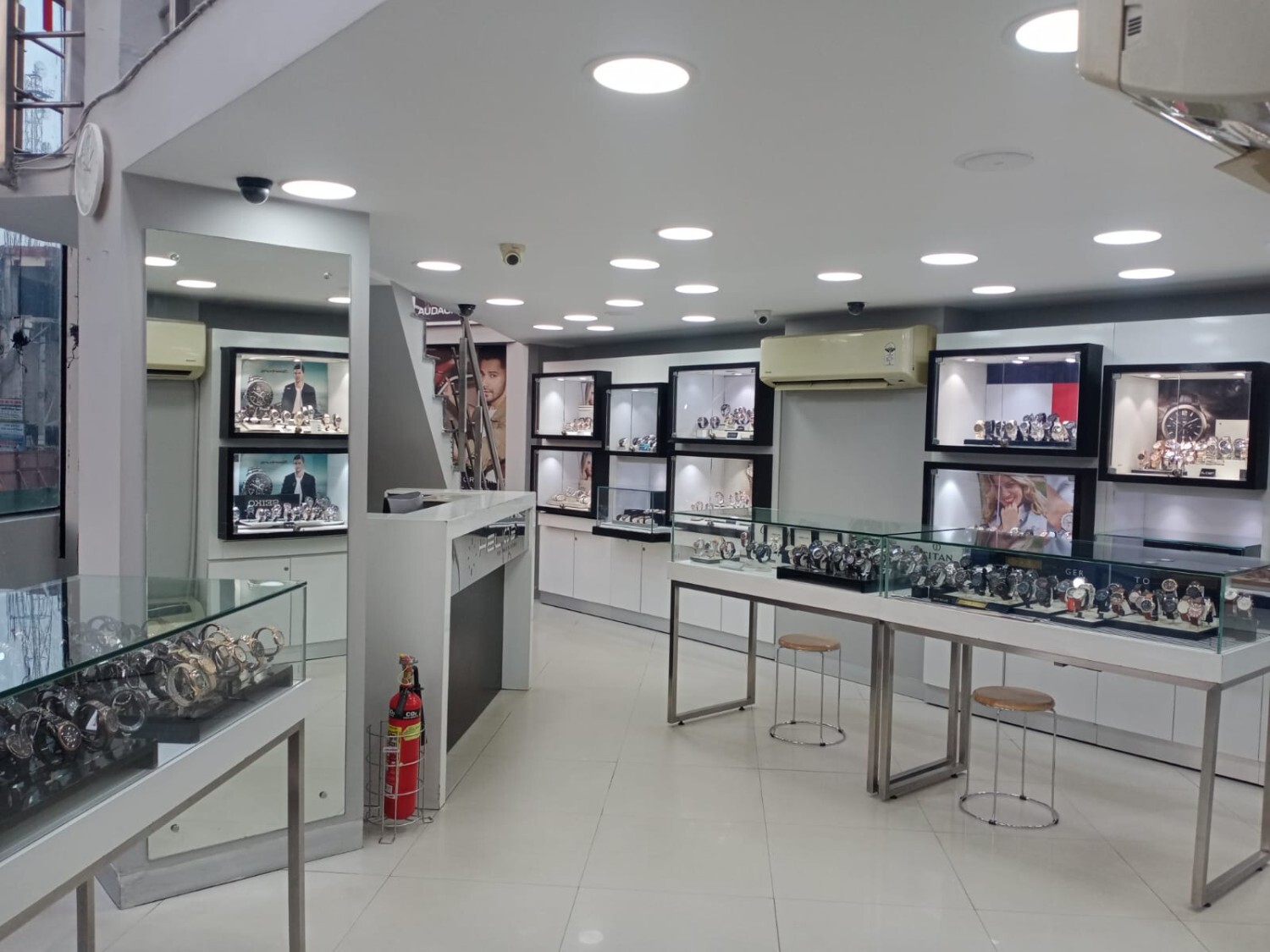 Store Image