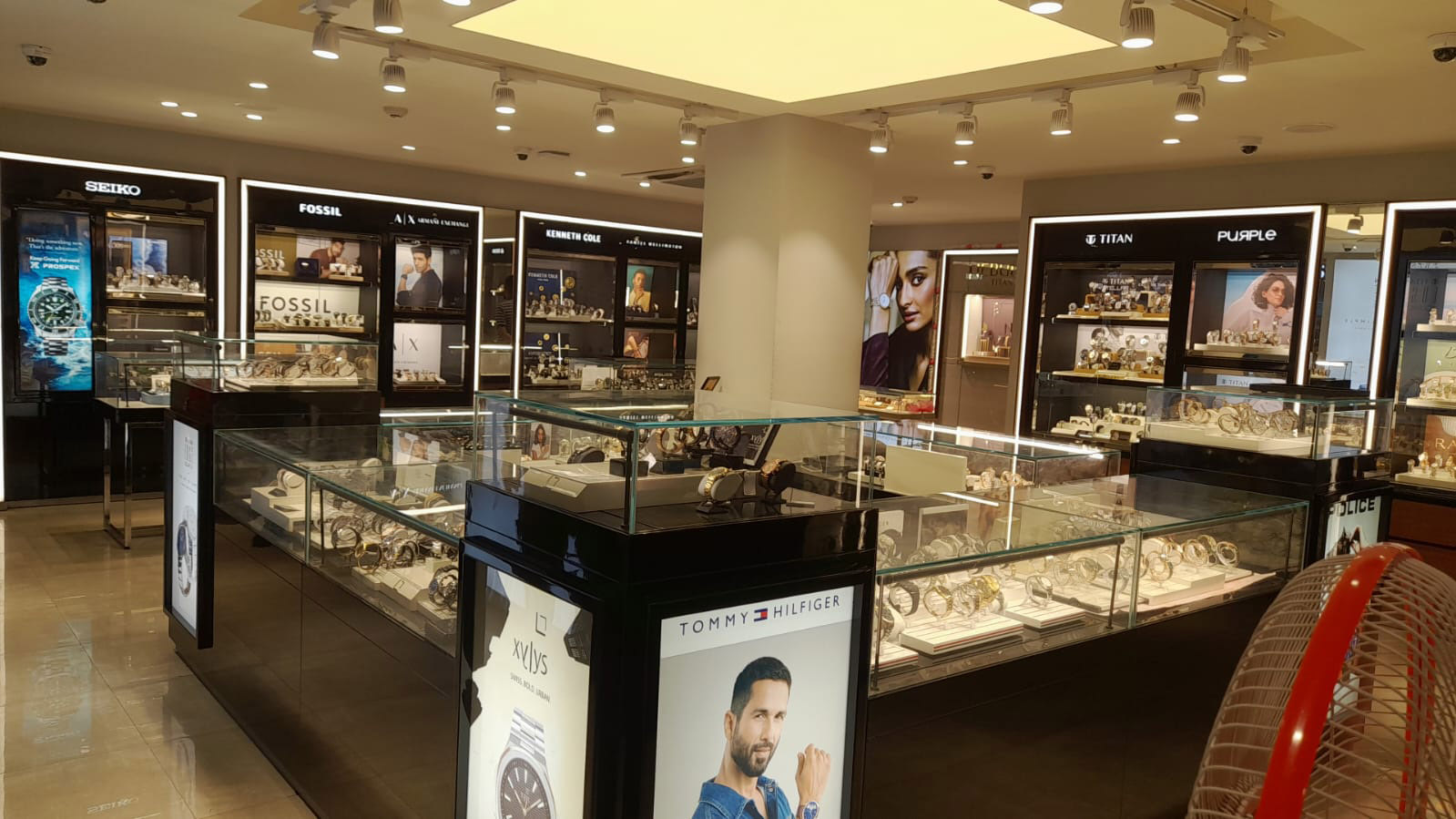 Store Image