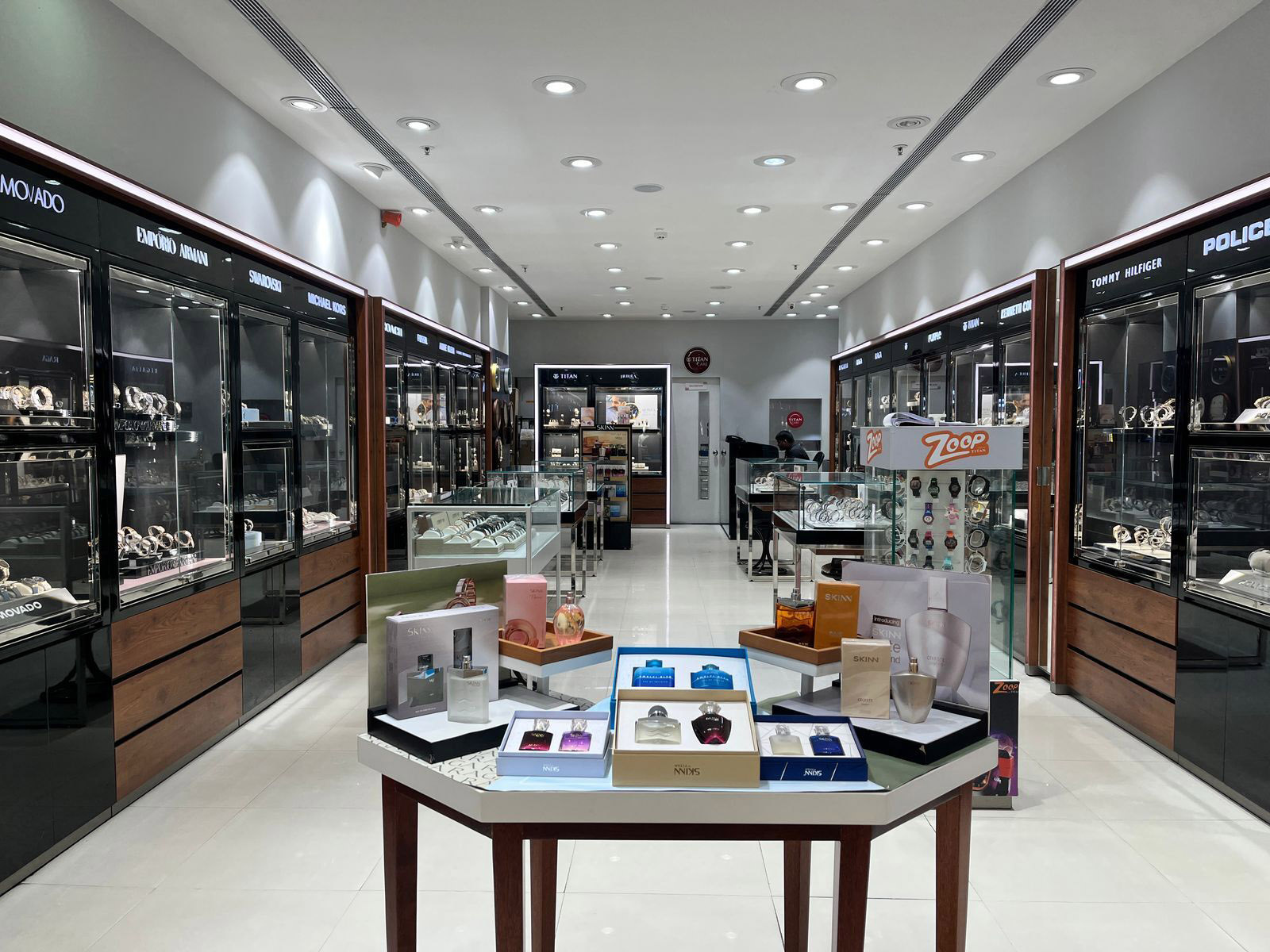 Store Image
