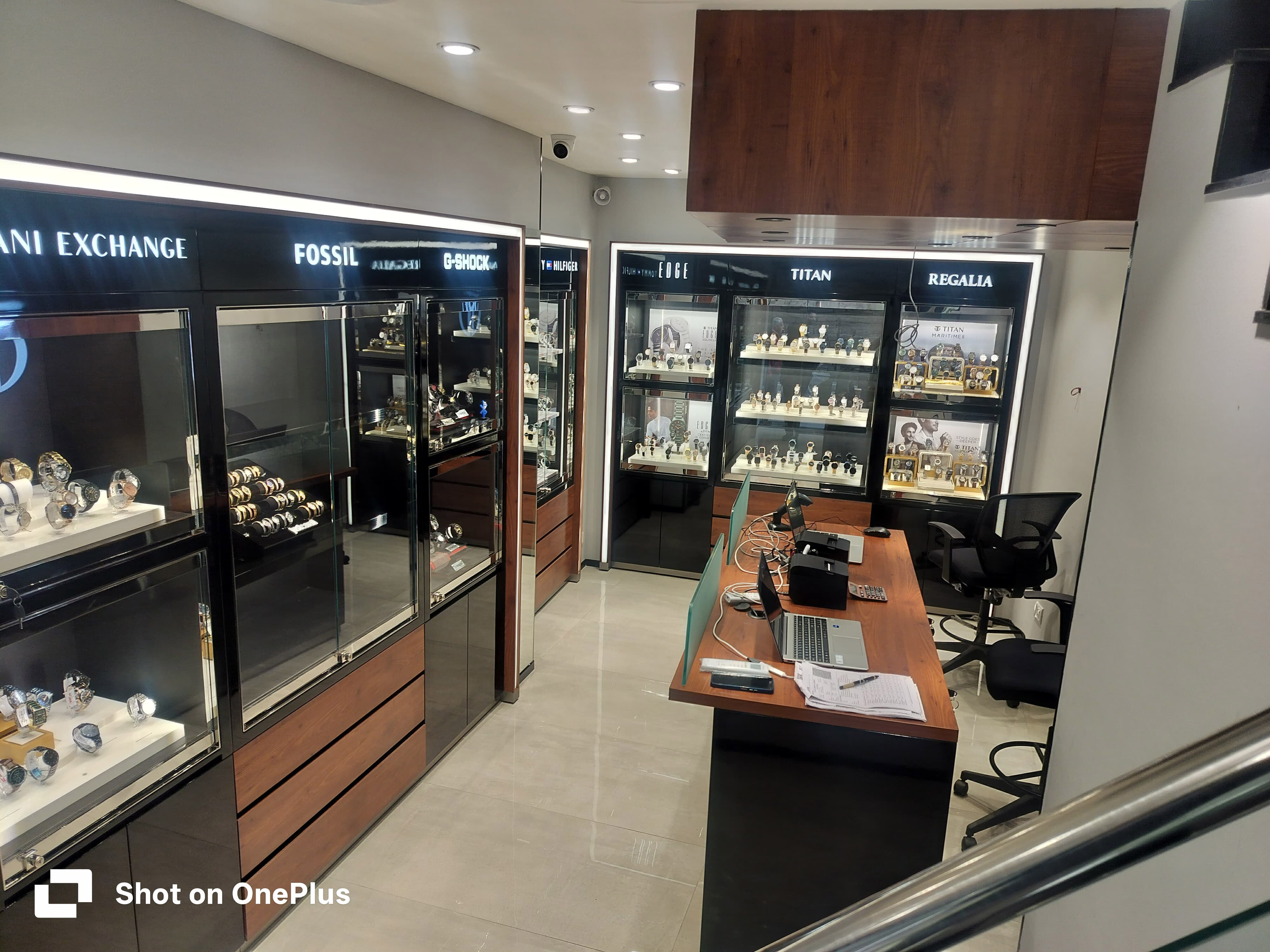 Store Image