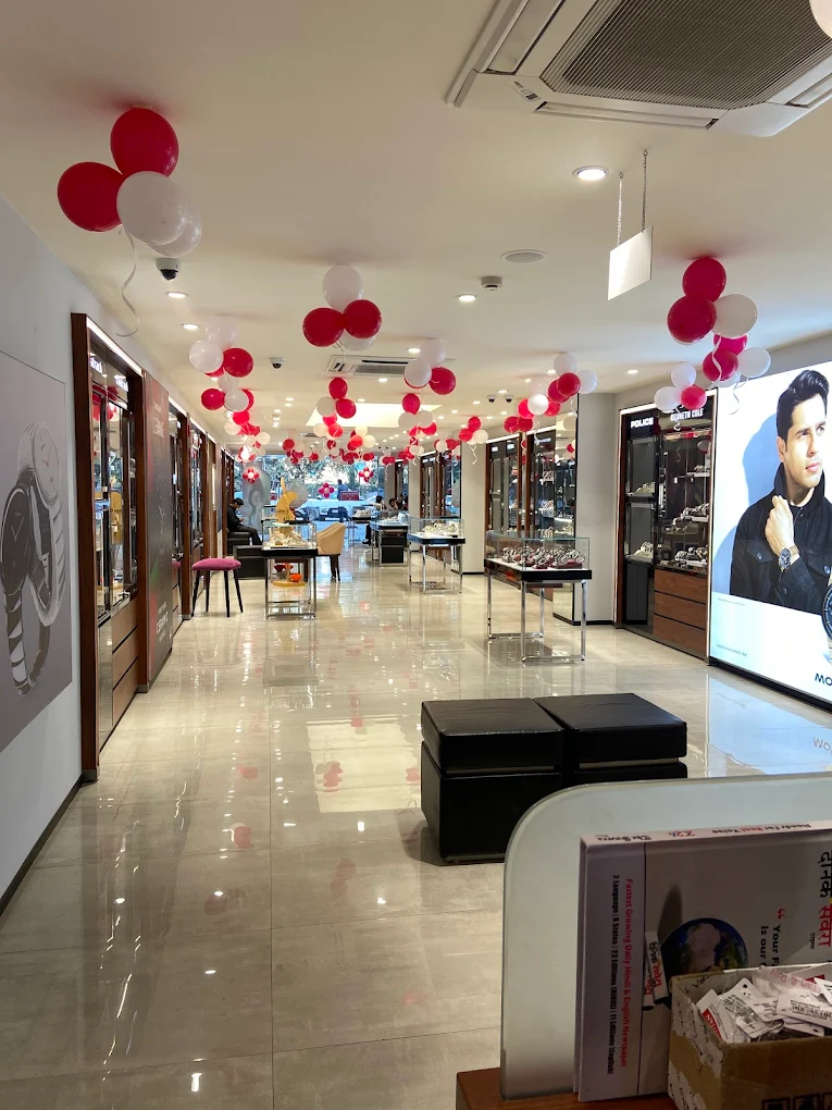 Store Image