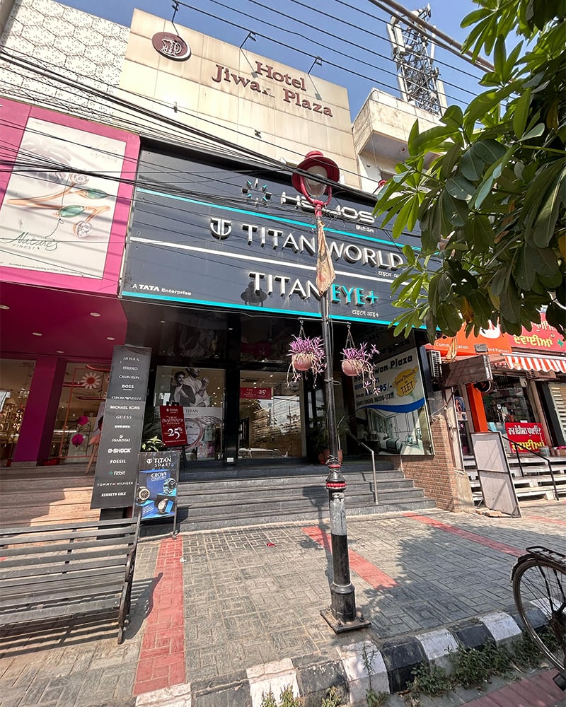 Store Image