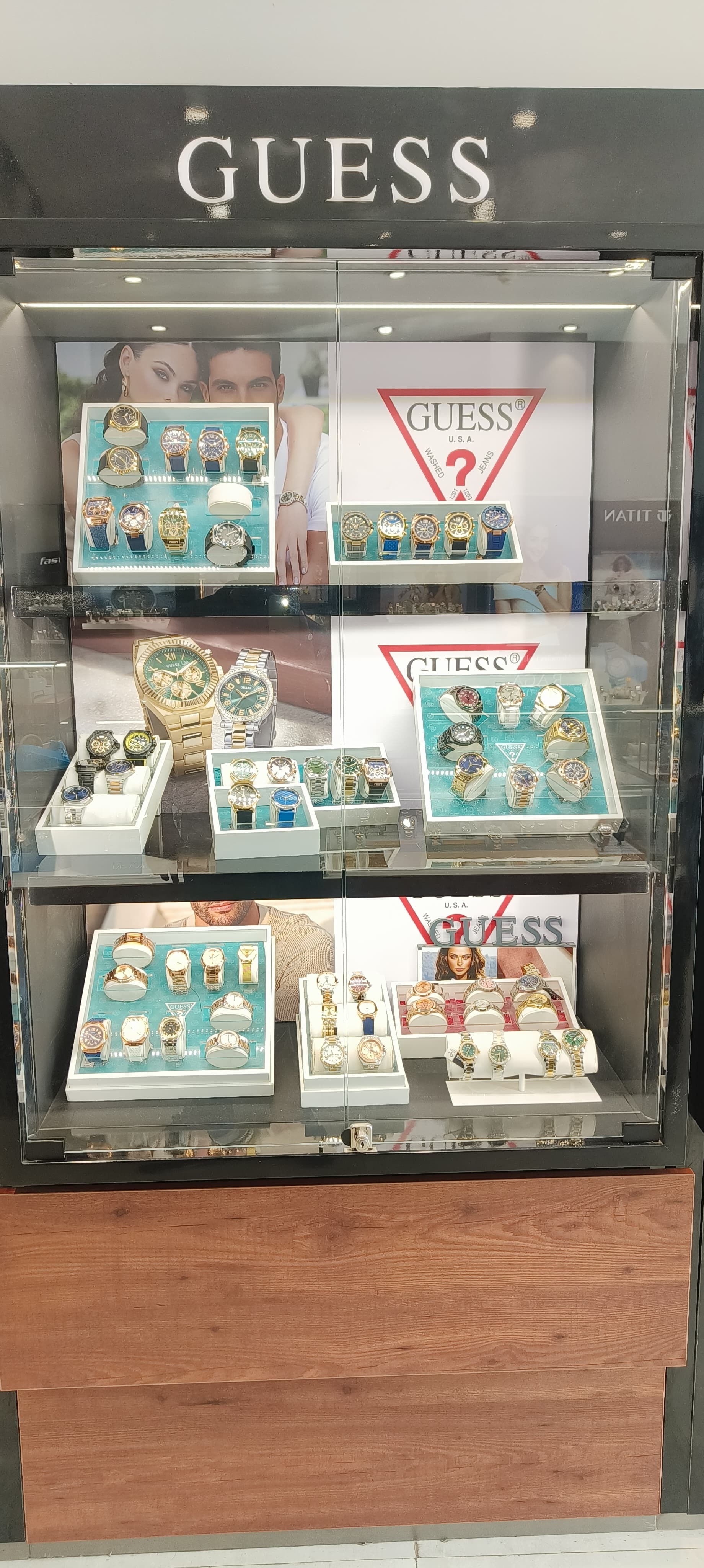 Store Image