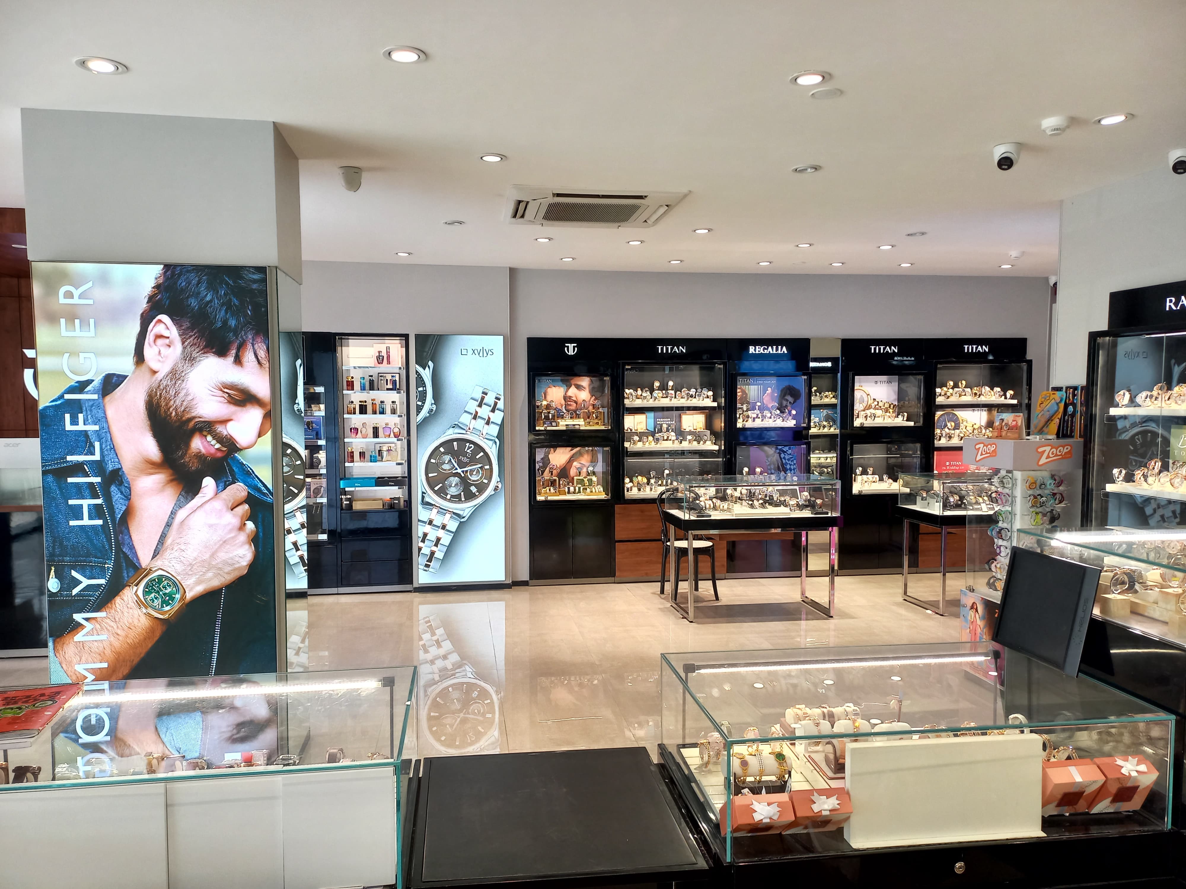 Store Image