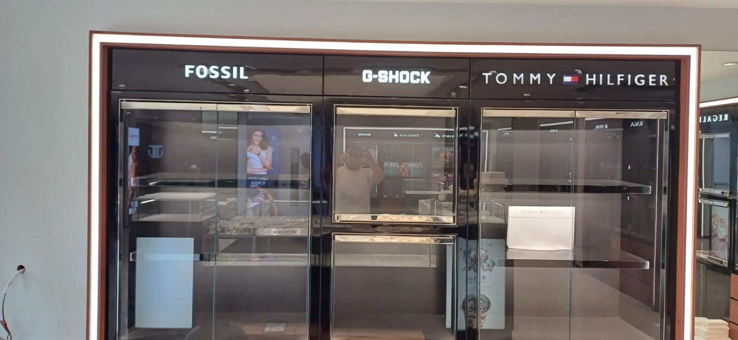 Store Image