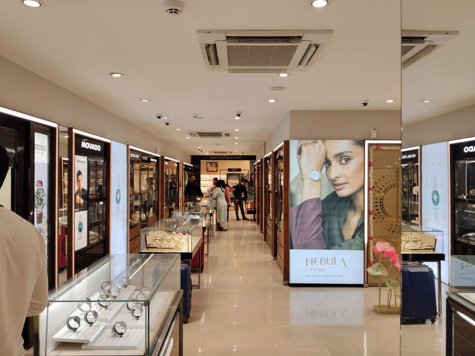 Store Image