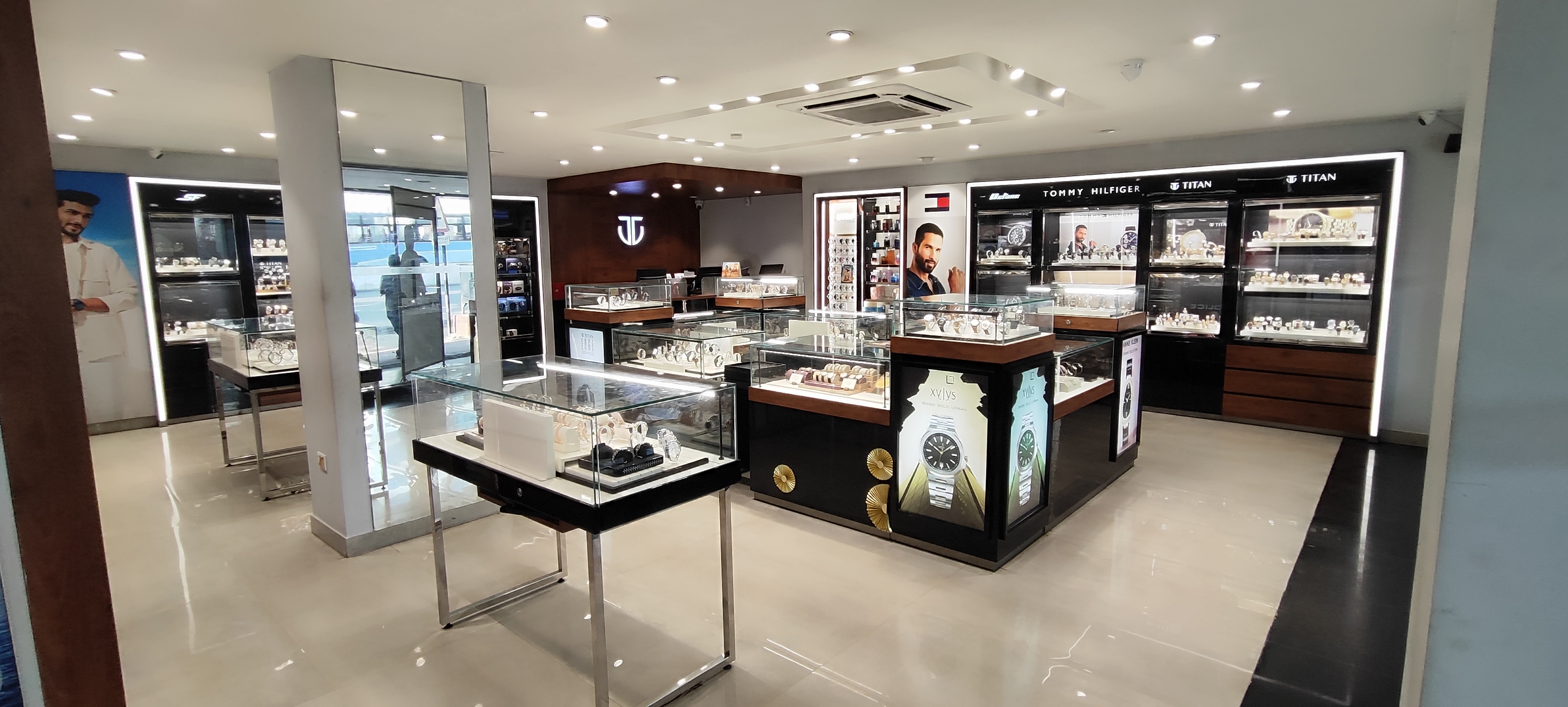 Store Image