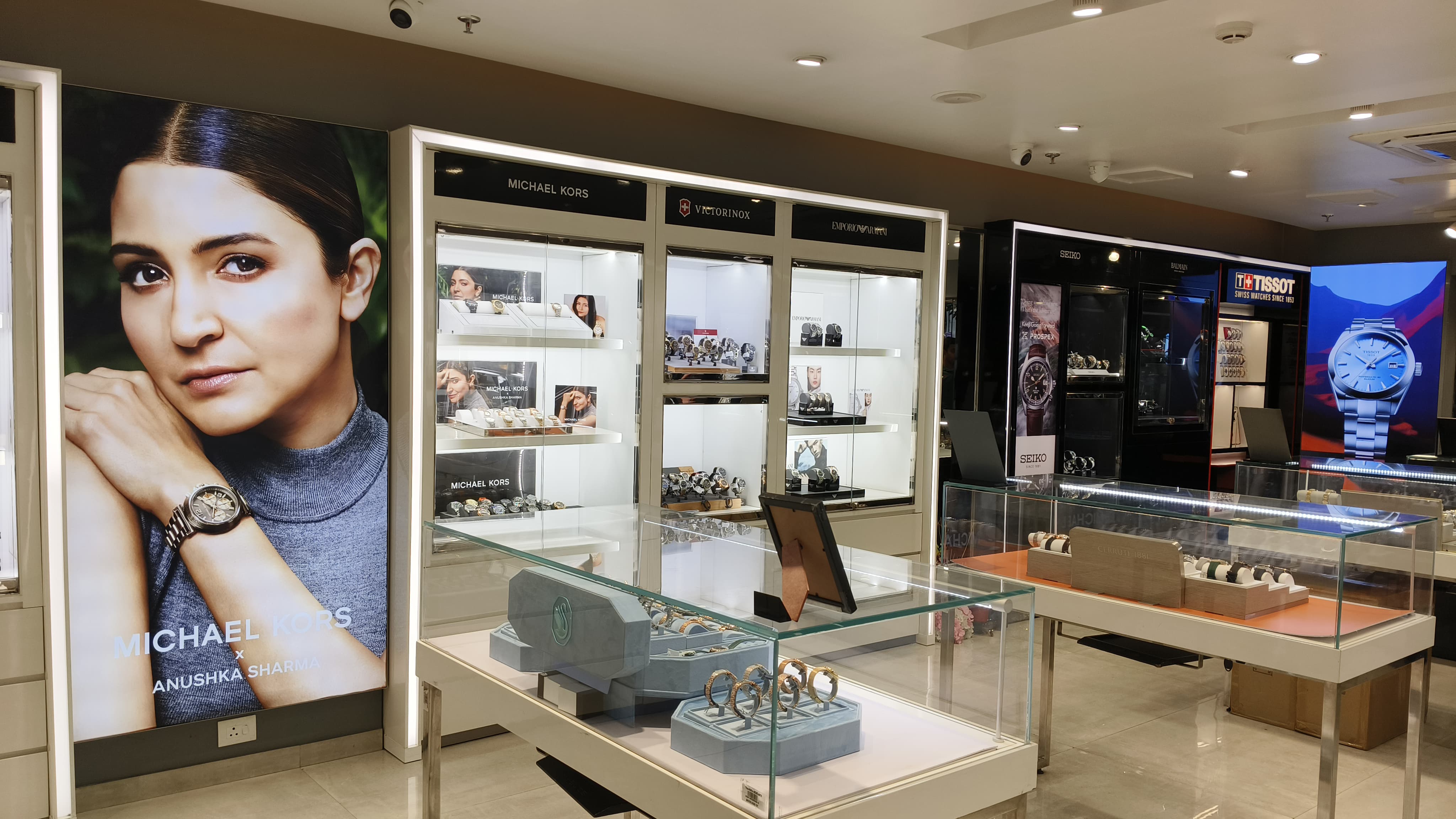Store Image