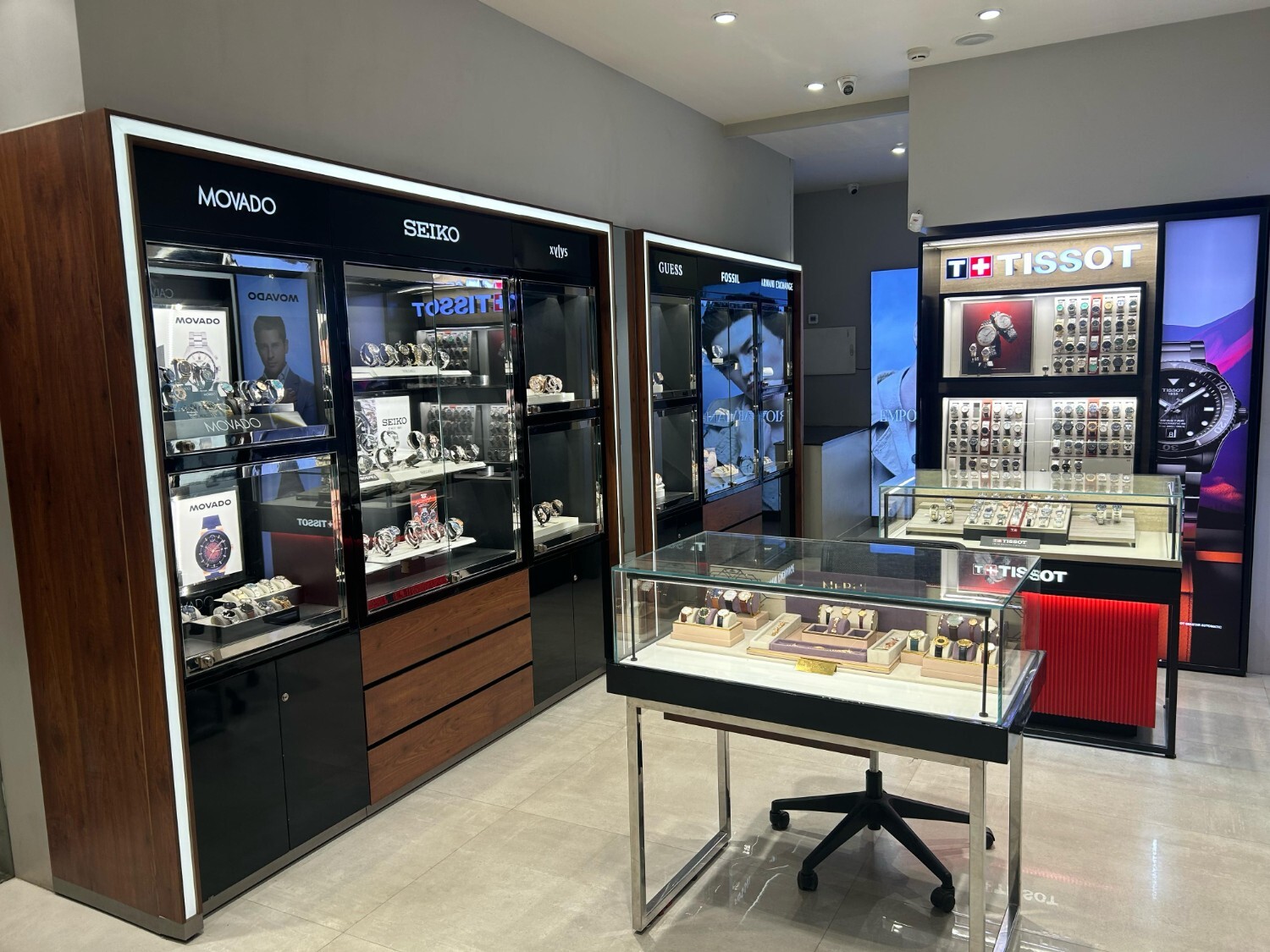 Store Image
