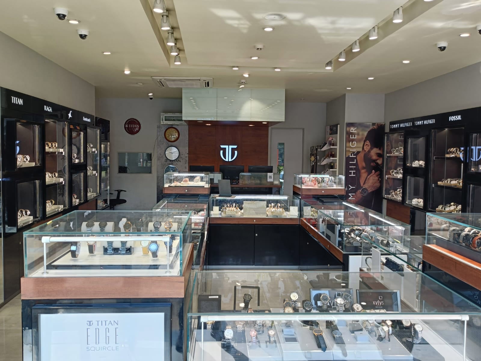 Store Image