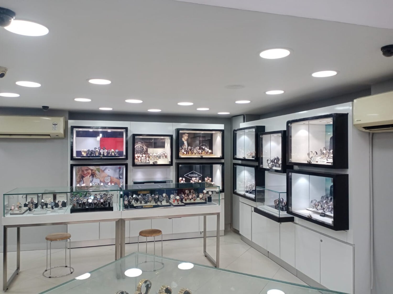 Store Image