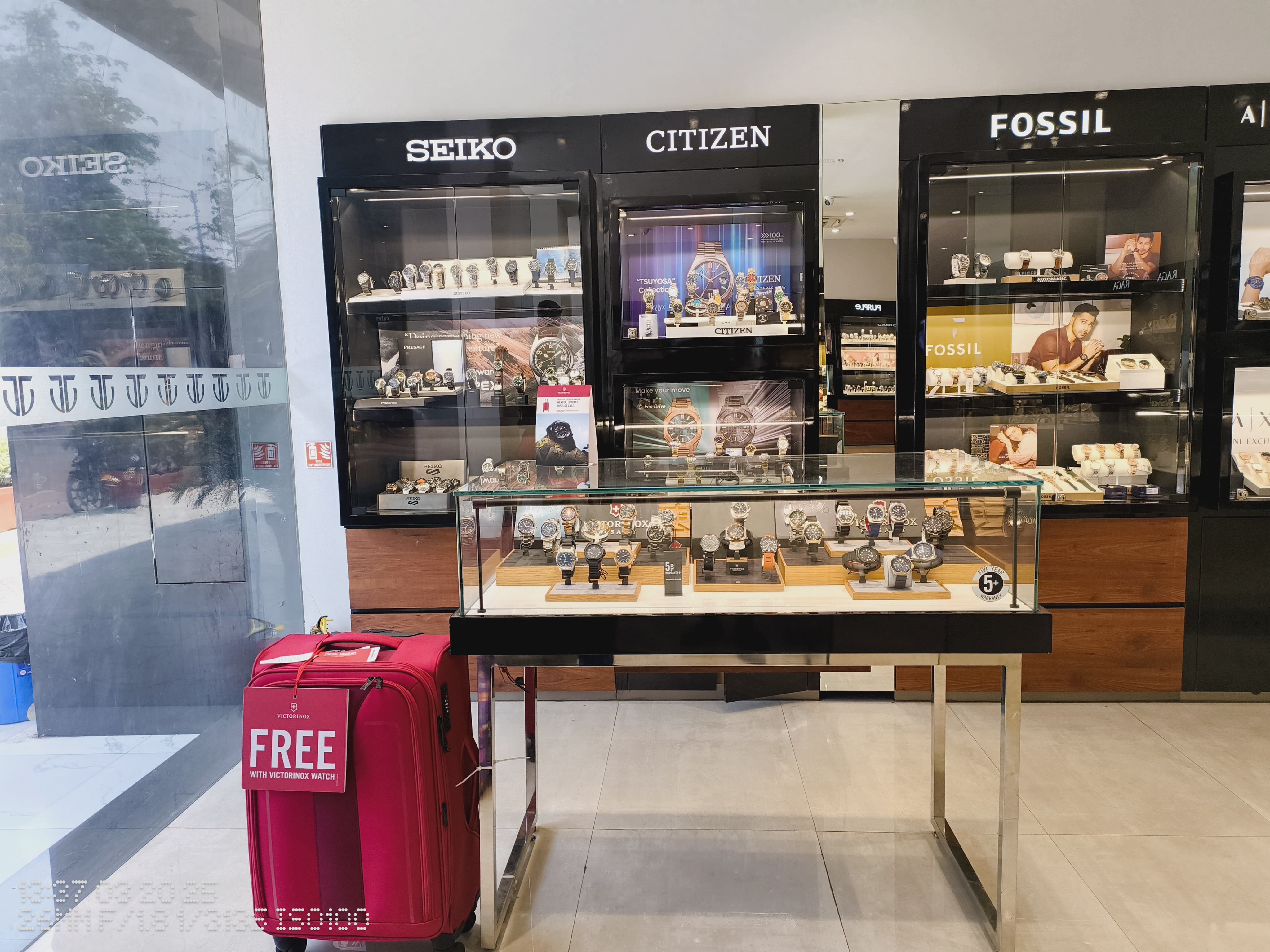 Store Image