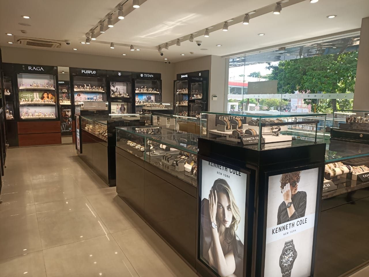 Store Image