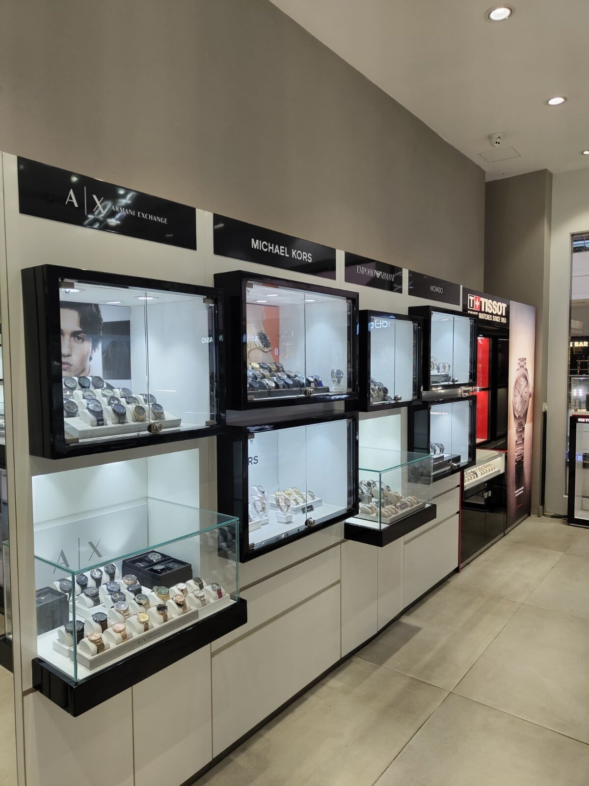 Store Image
