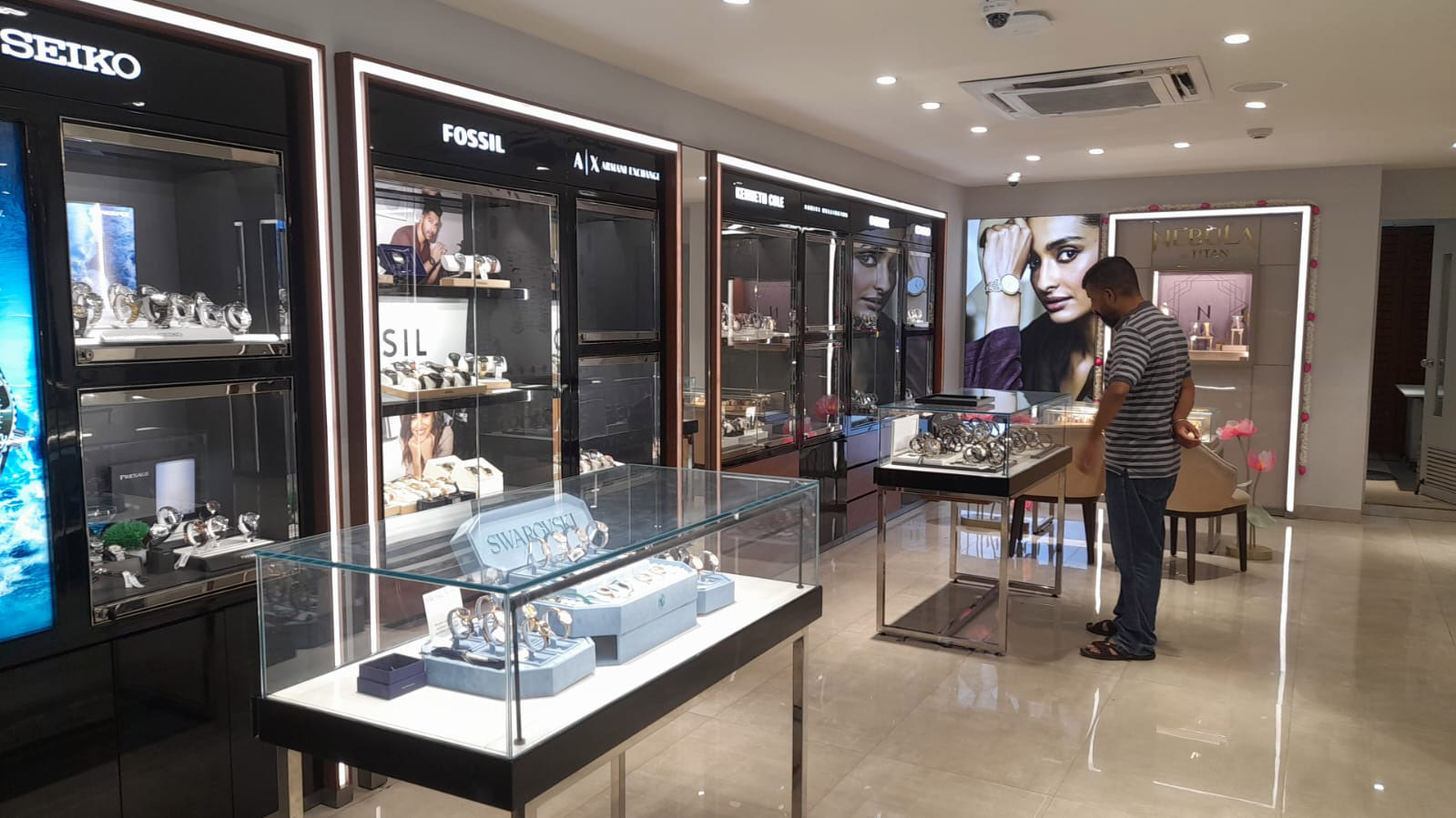 Store Image