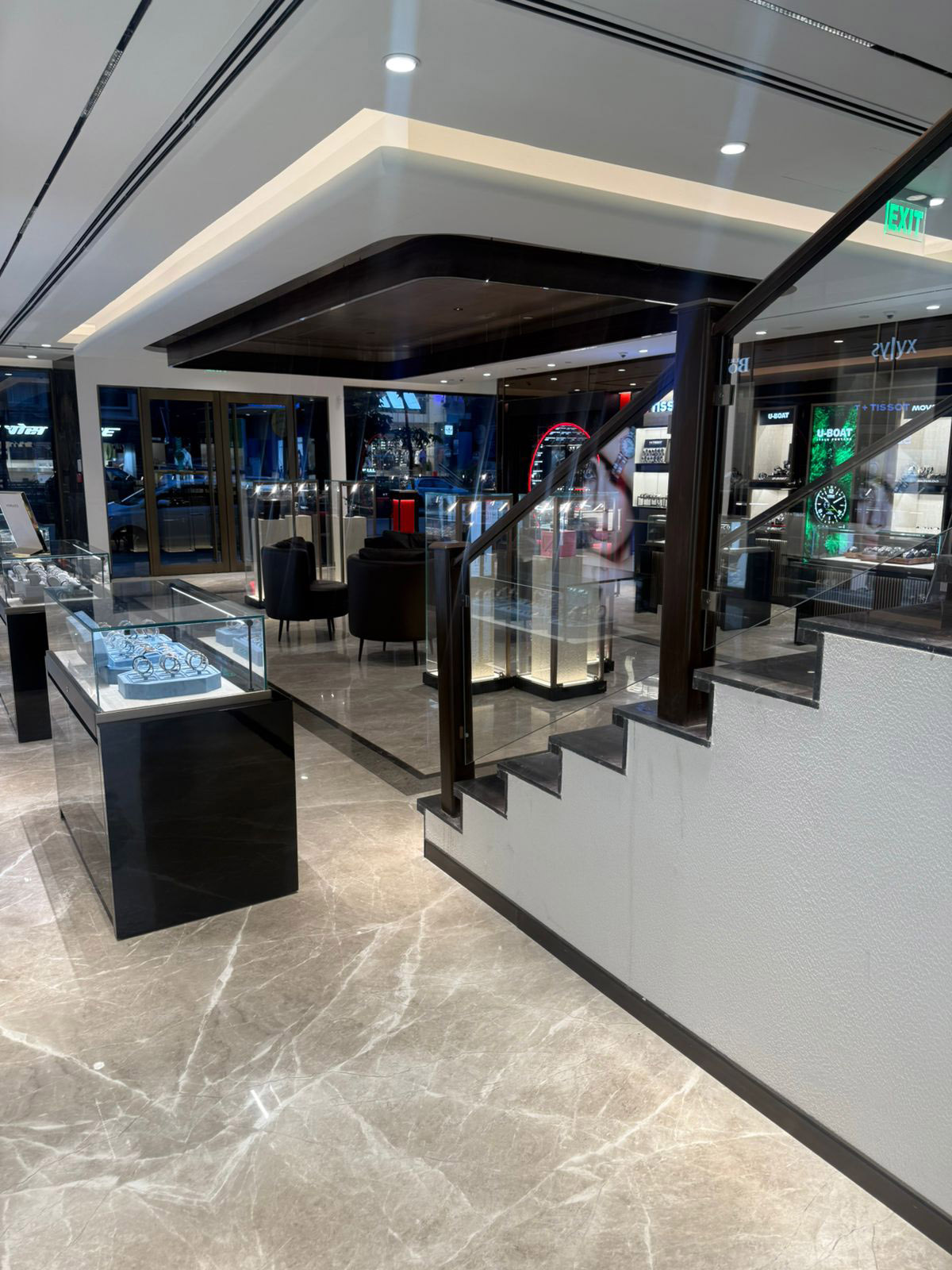 Store Image