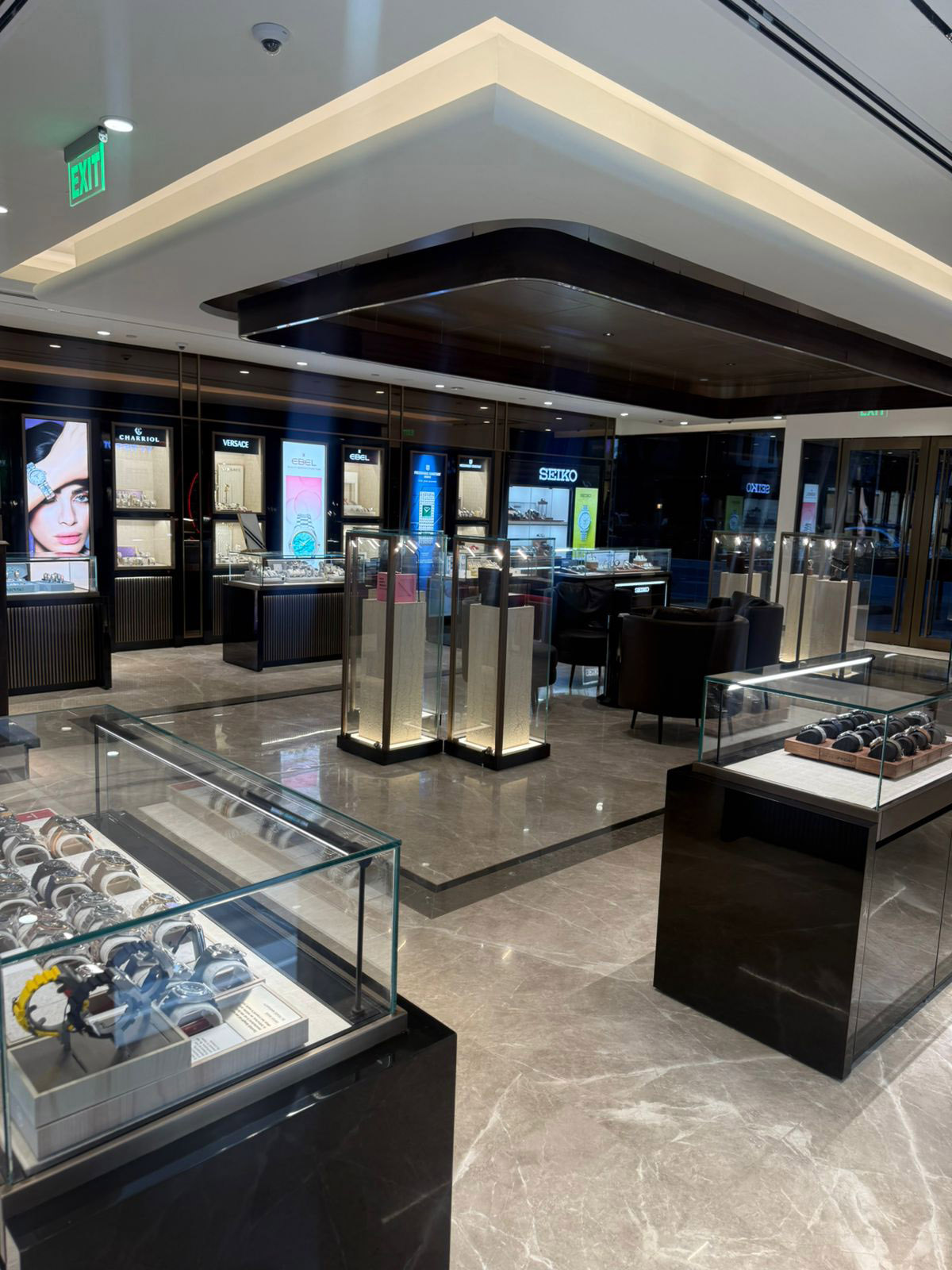 Store Image