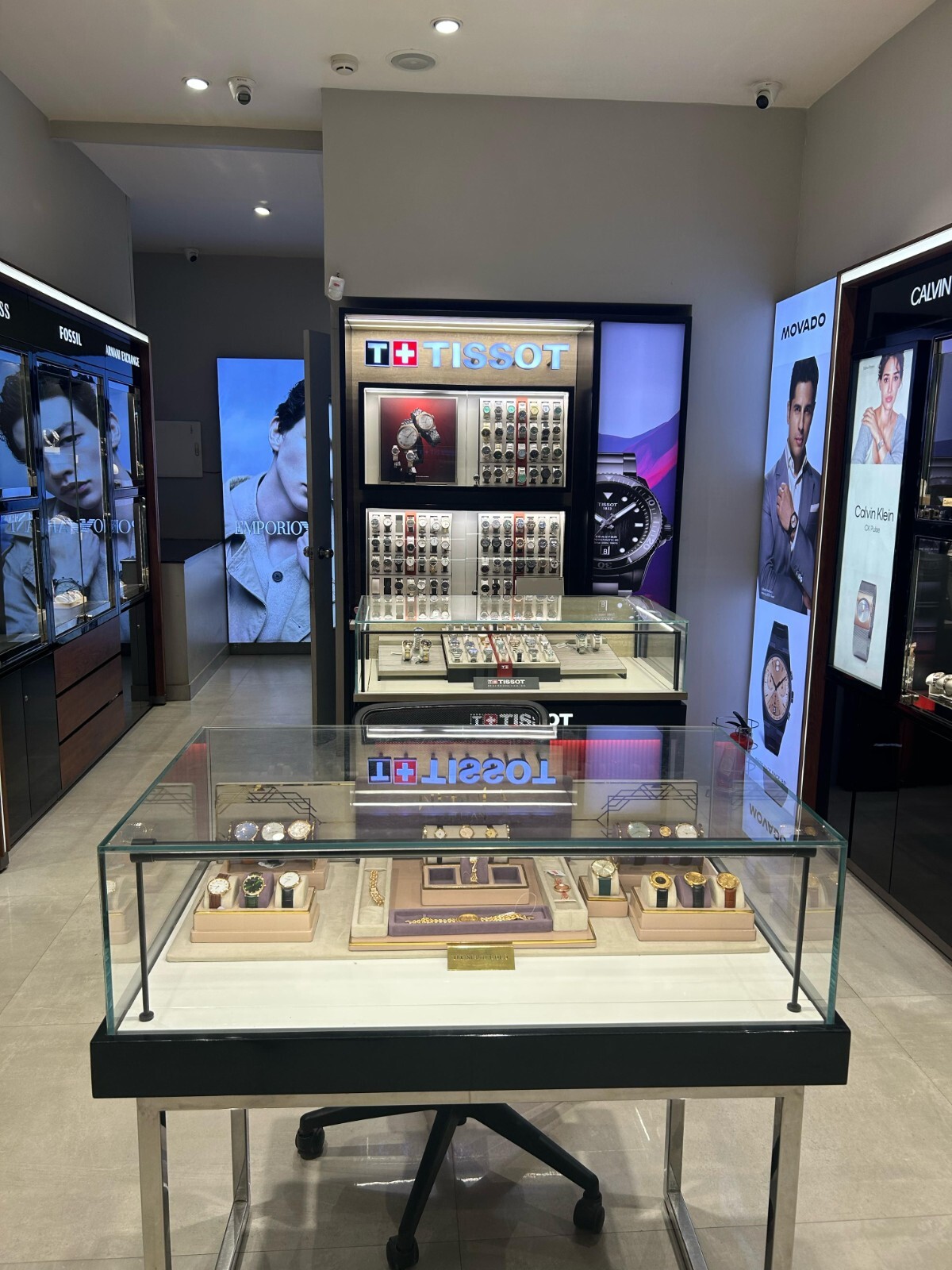 Store Image