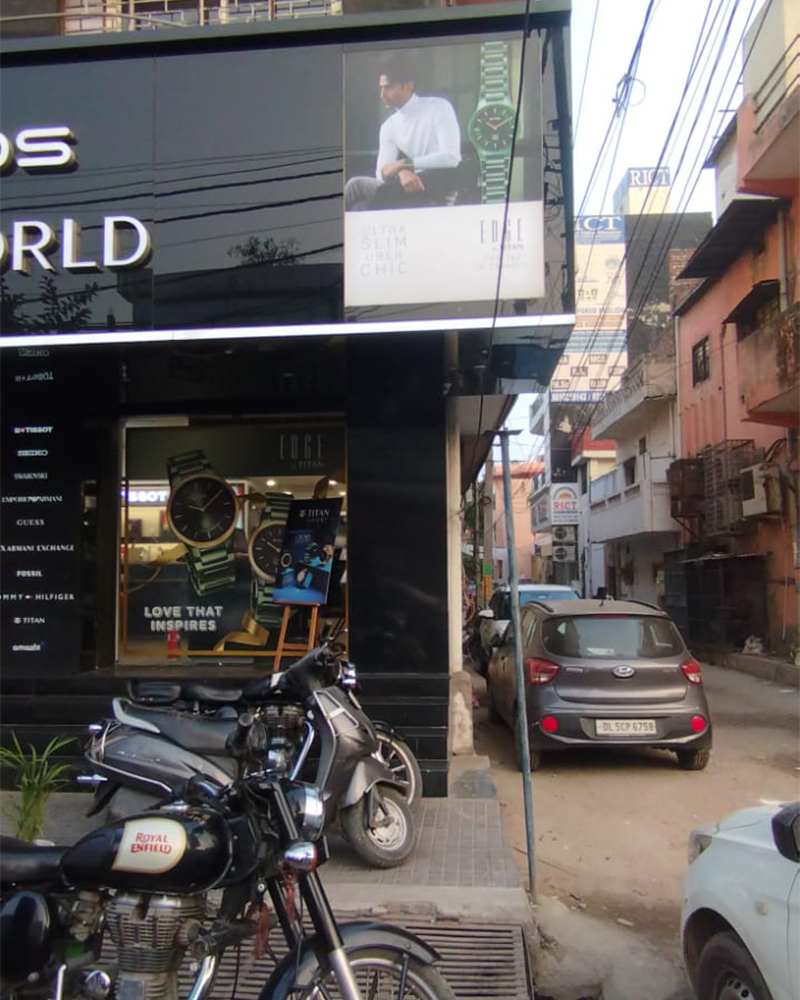 Store Image