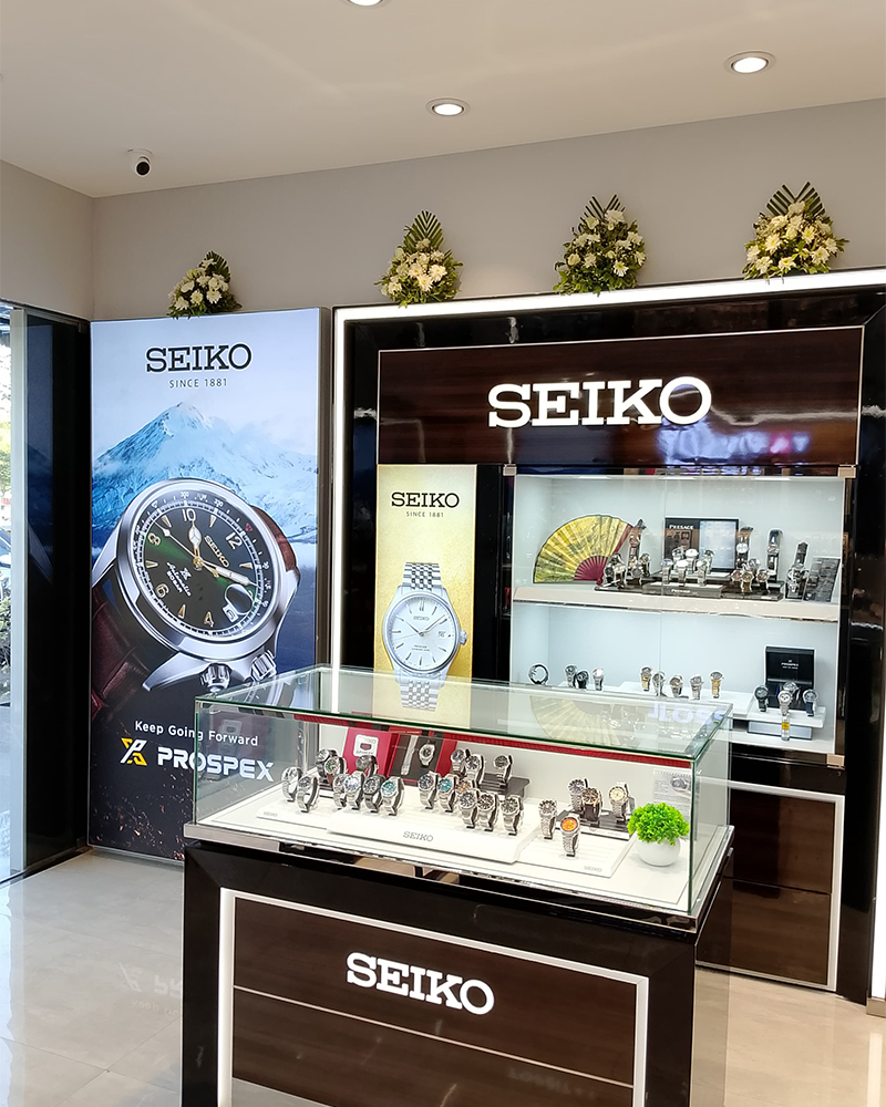 Store Image