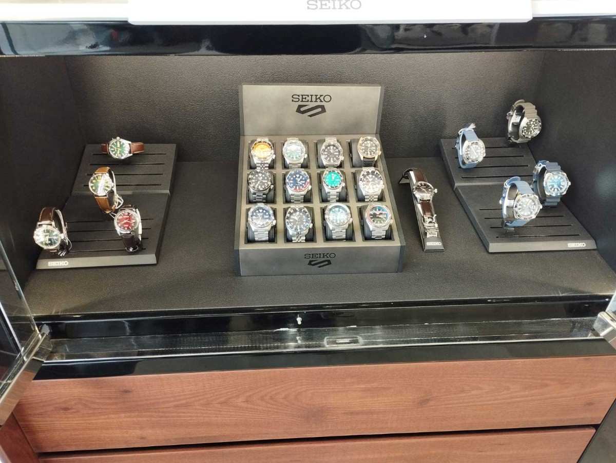Store Image