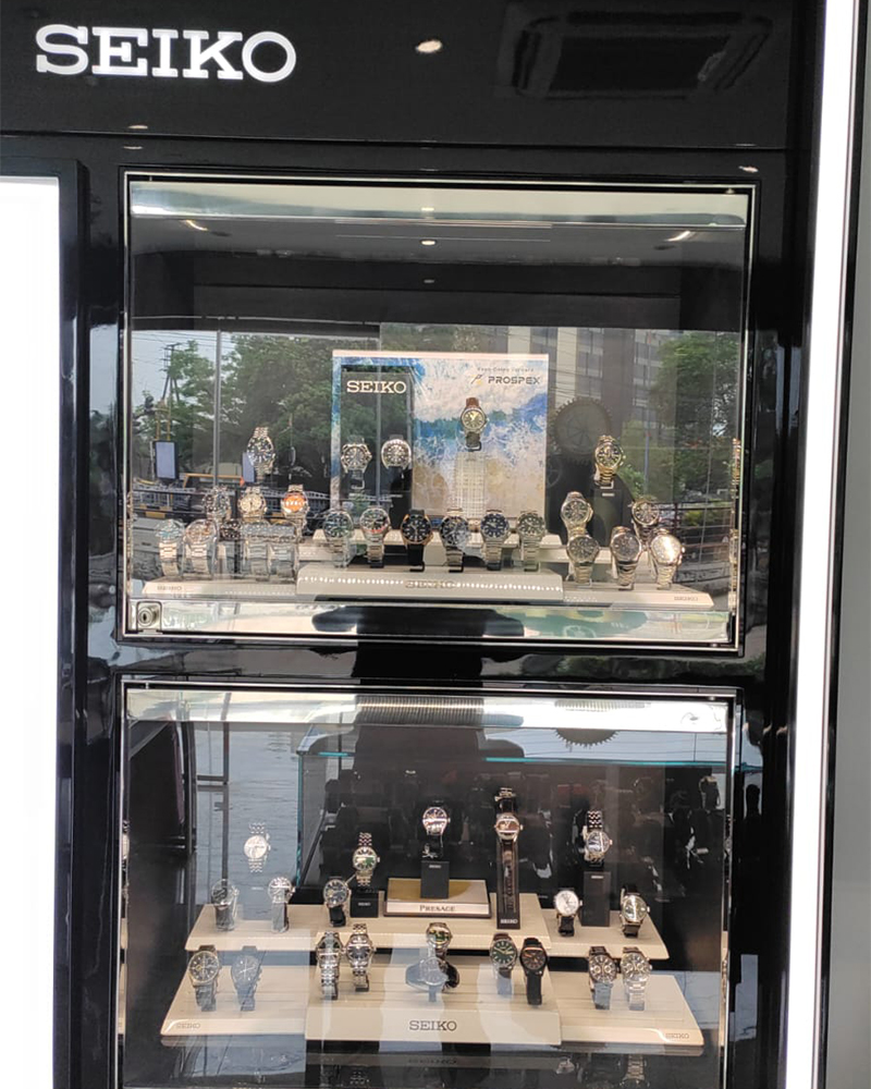 Store Image