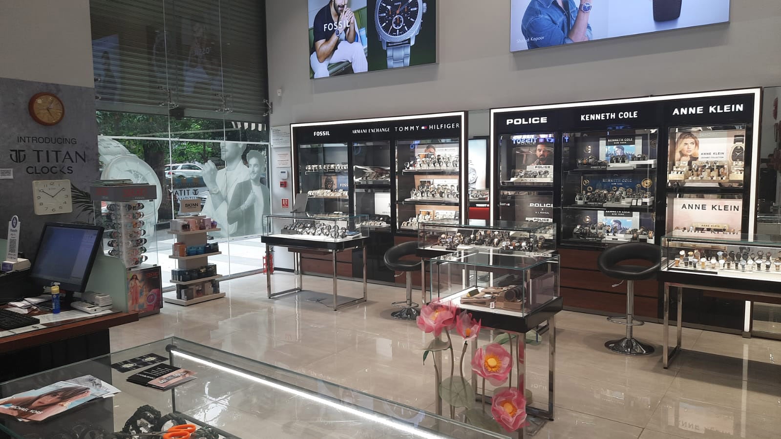 Store Image