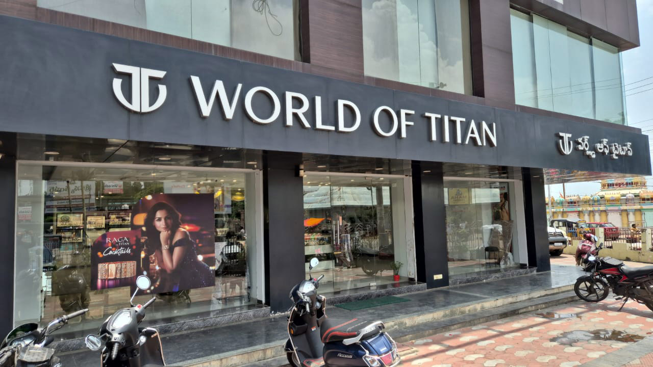 Store Image