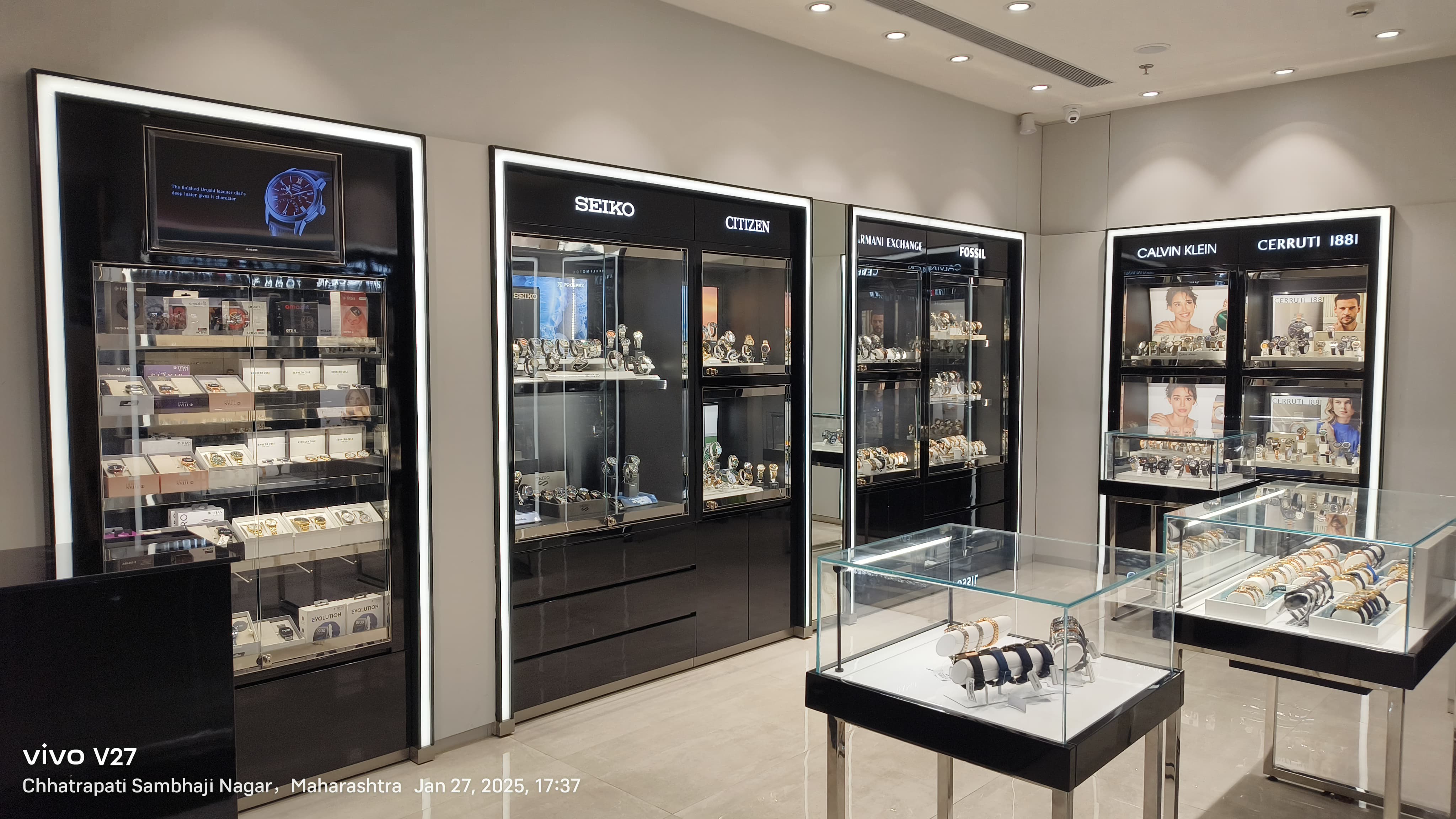 Store Image