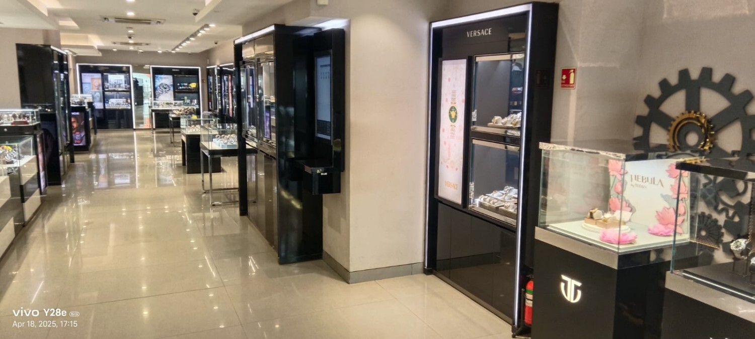 Store Image
