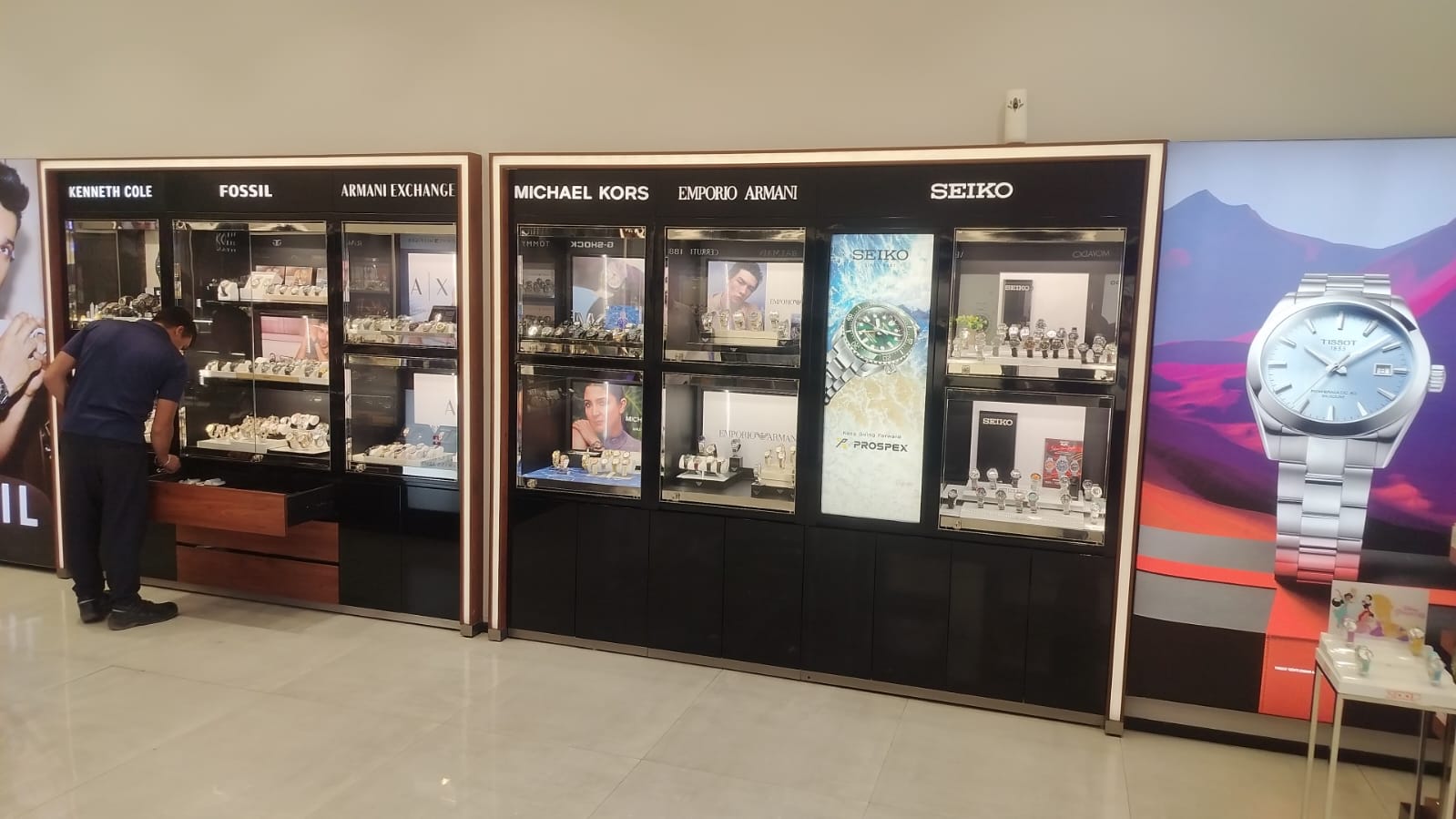 Store Image