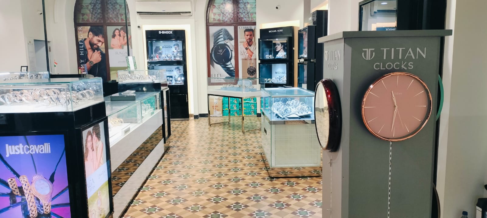 Store Image