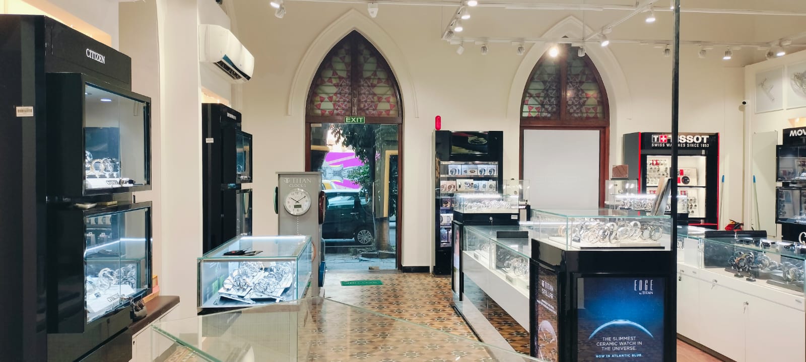 Store Image