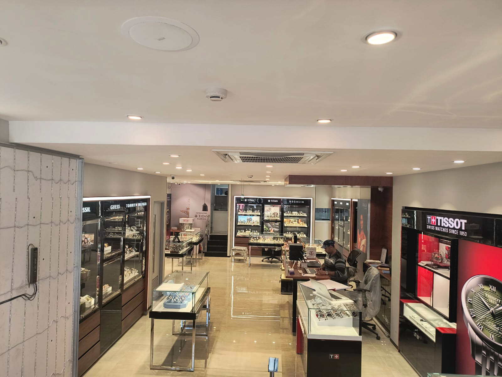 Store Image