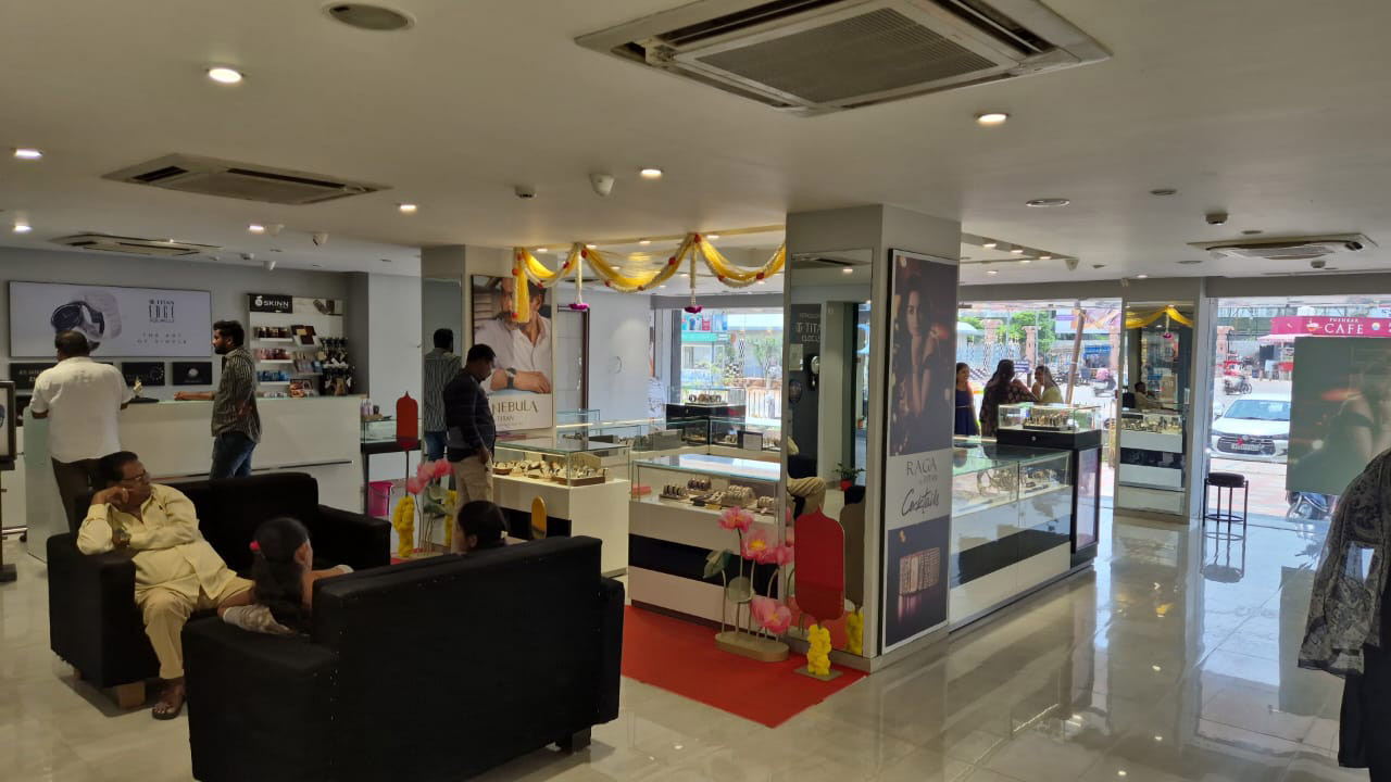 Store Image