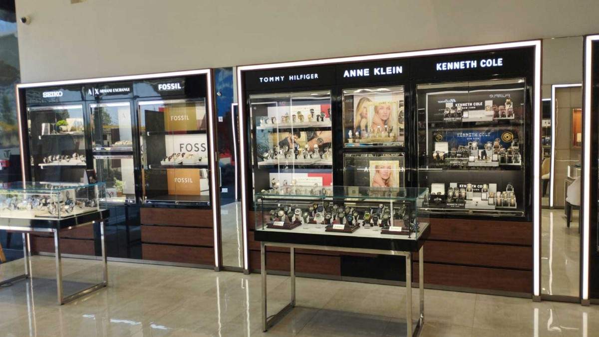 Store Image