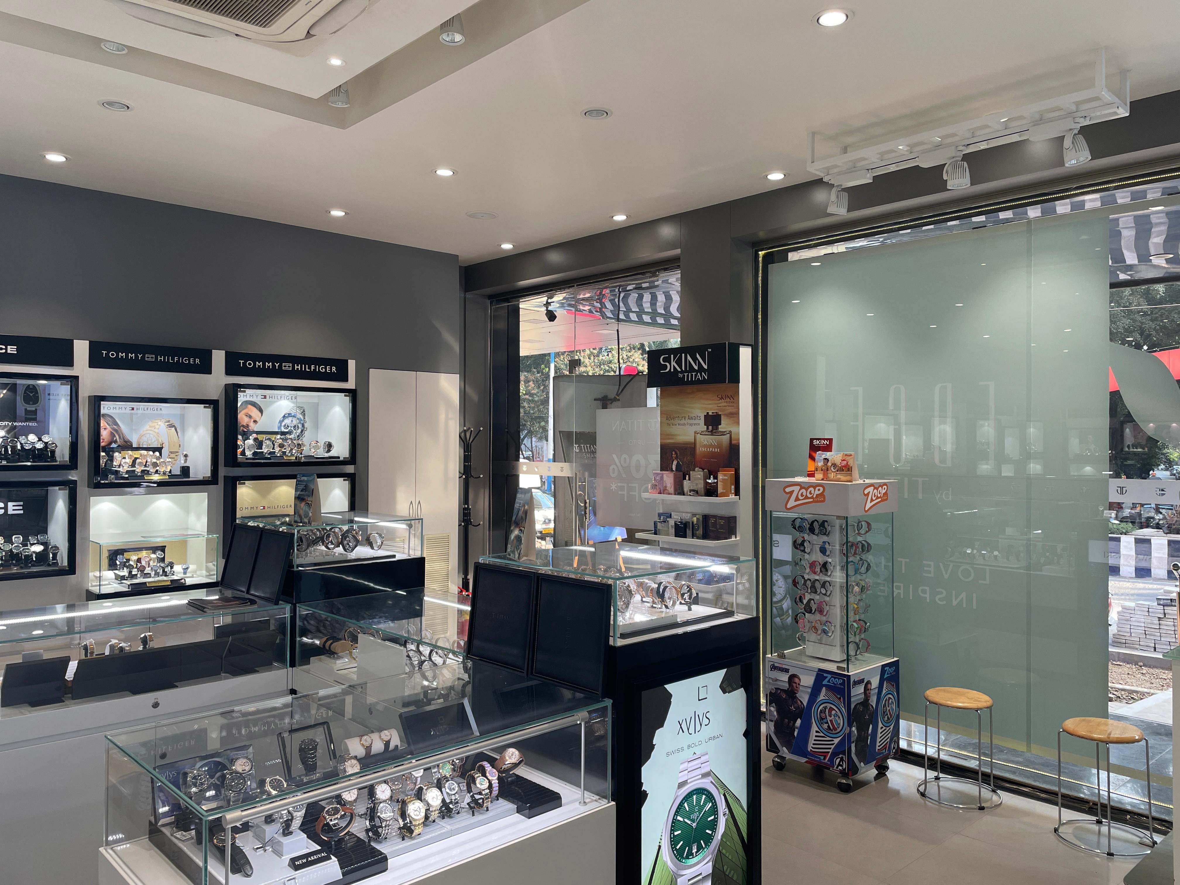 Store Image