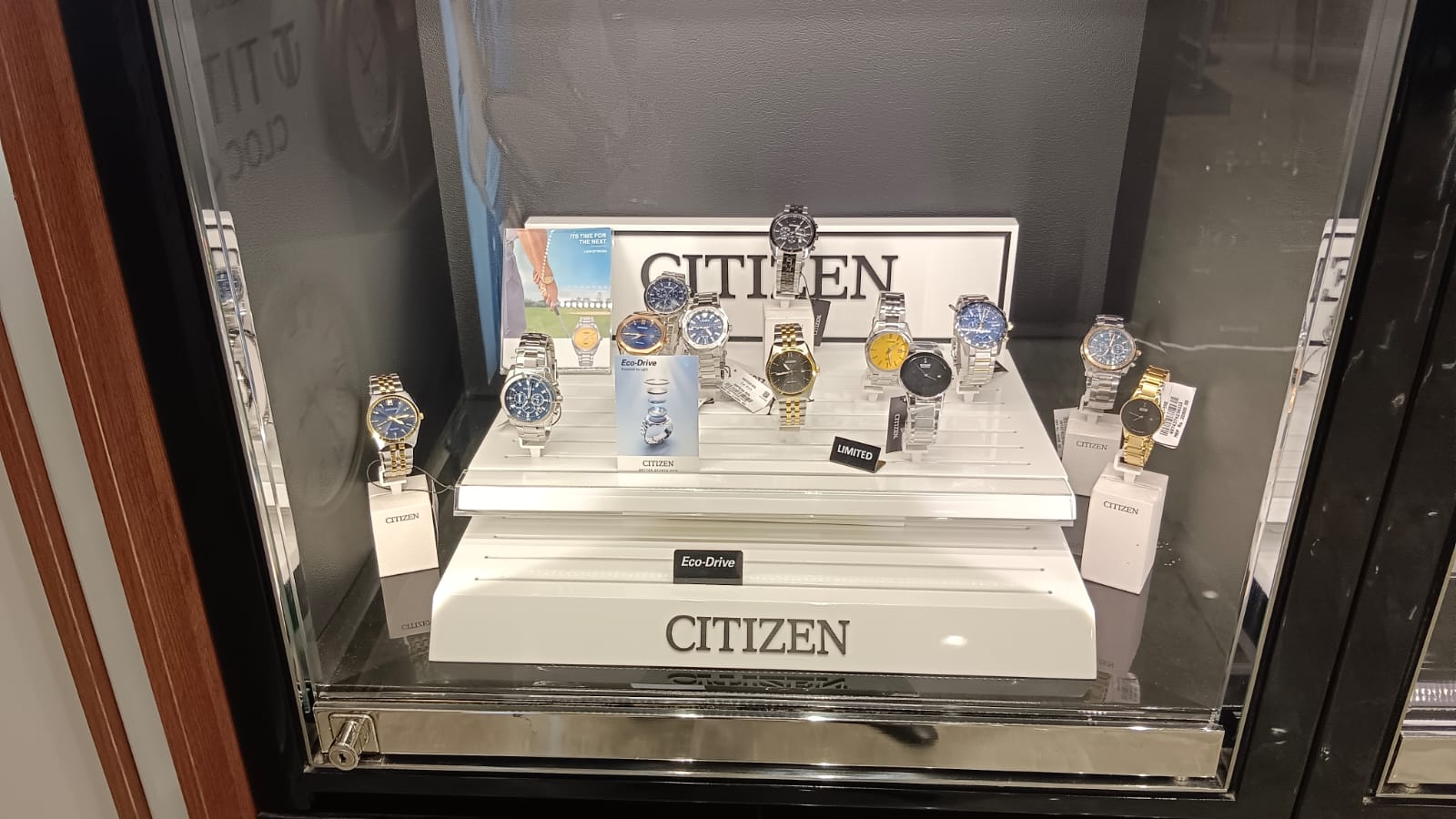 Store Image